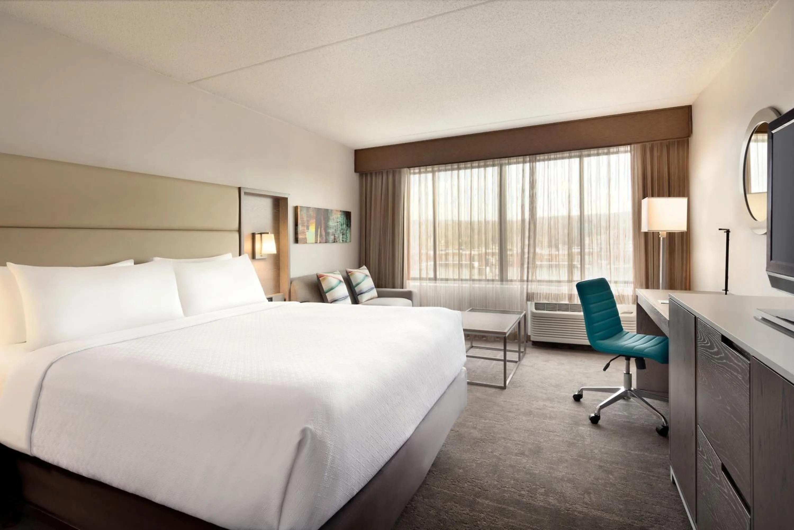 Photo of the whole room, Bed in Crowne Plaza Englewood by IHG