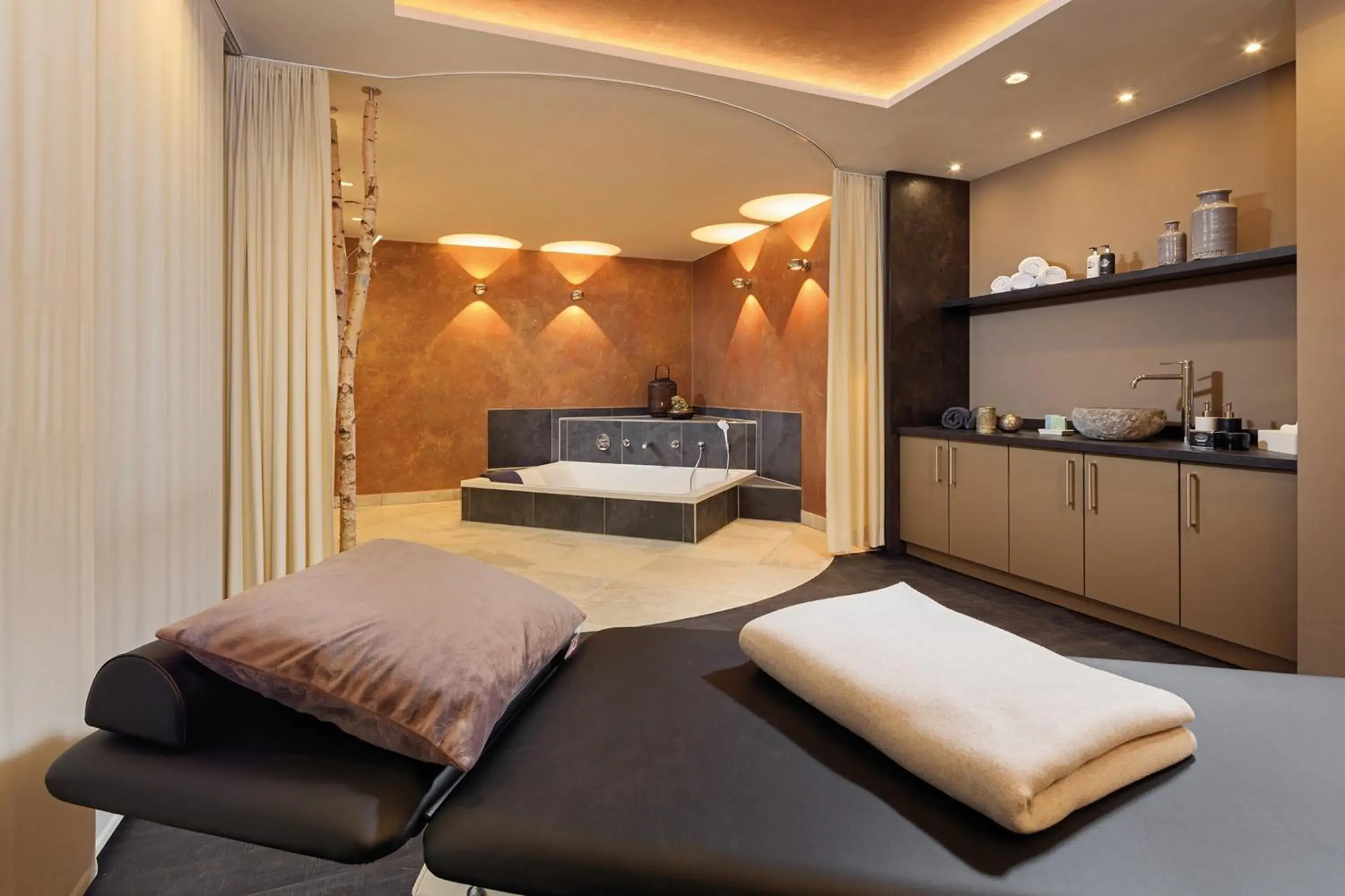 Spa and wellness centre/facilities, Bed in Allgäu Art Hotel Spa and wellness centre/facilities, Bed in Allgäu Art Hotel