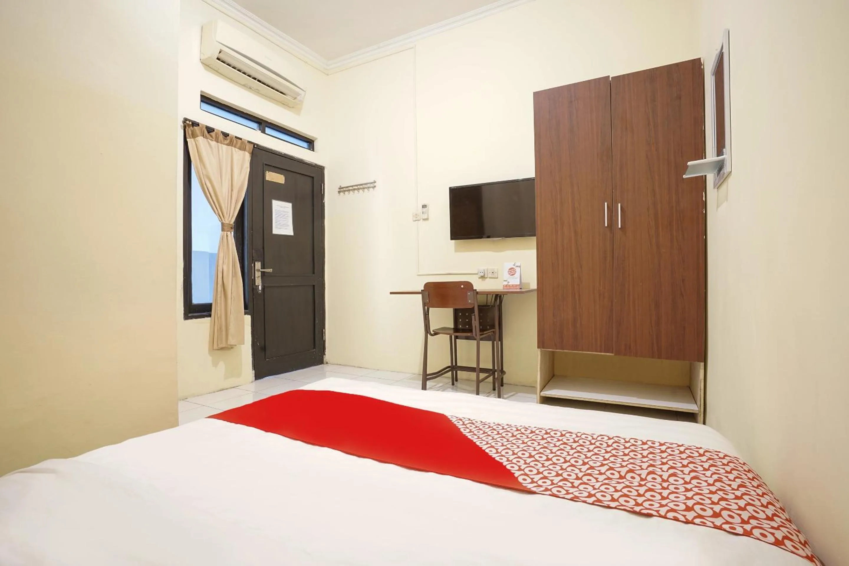 Bedroom, Bed in Hotel O Maleo Kostel