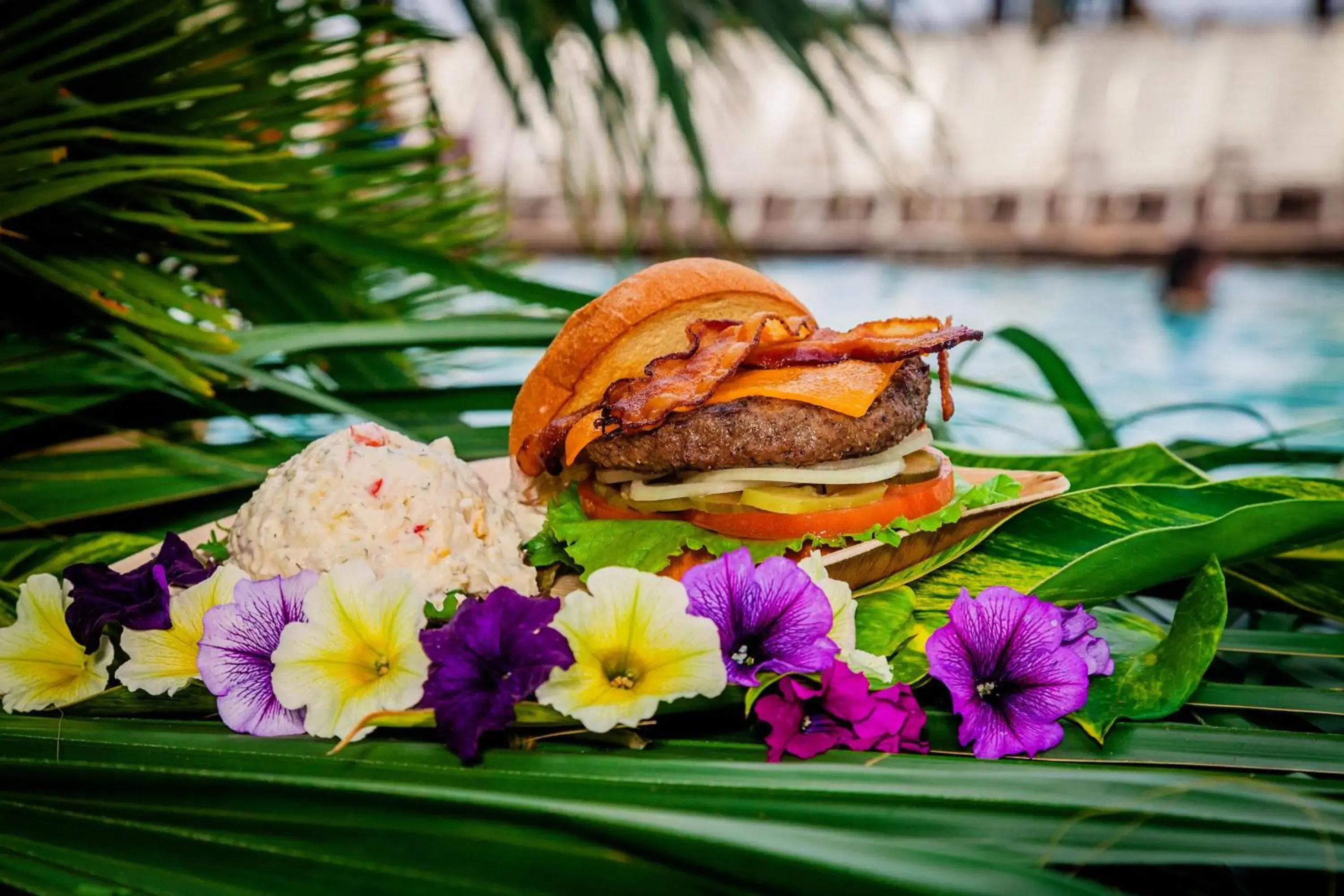 Lounge or bar in Holiday Inn Resort Panama City Beach by IHG Lounge or bar in Holiday Inn Resort Panama City Beach by IHG