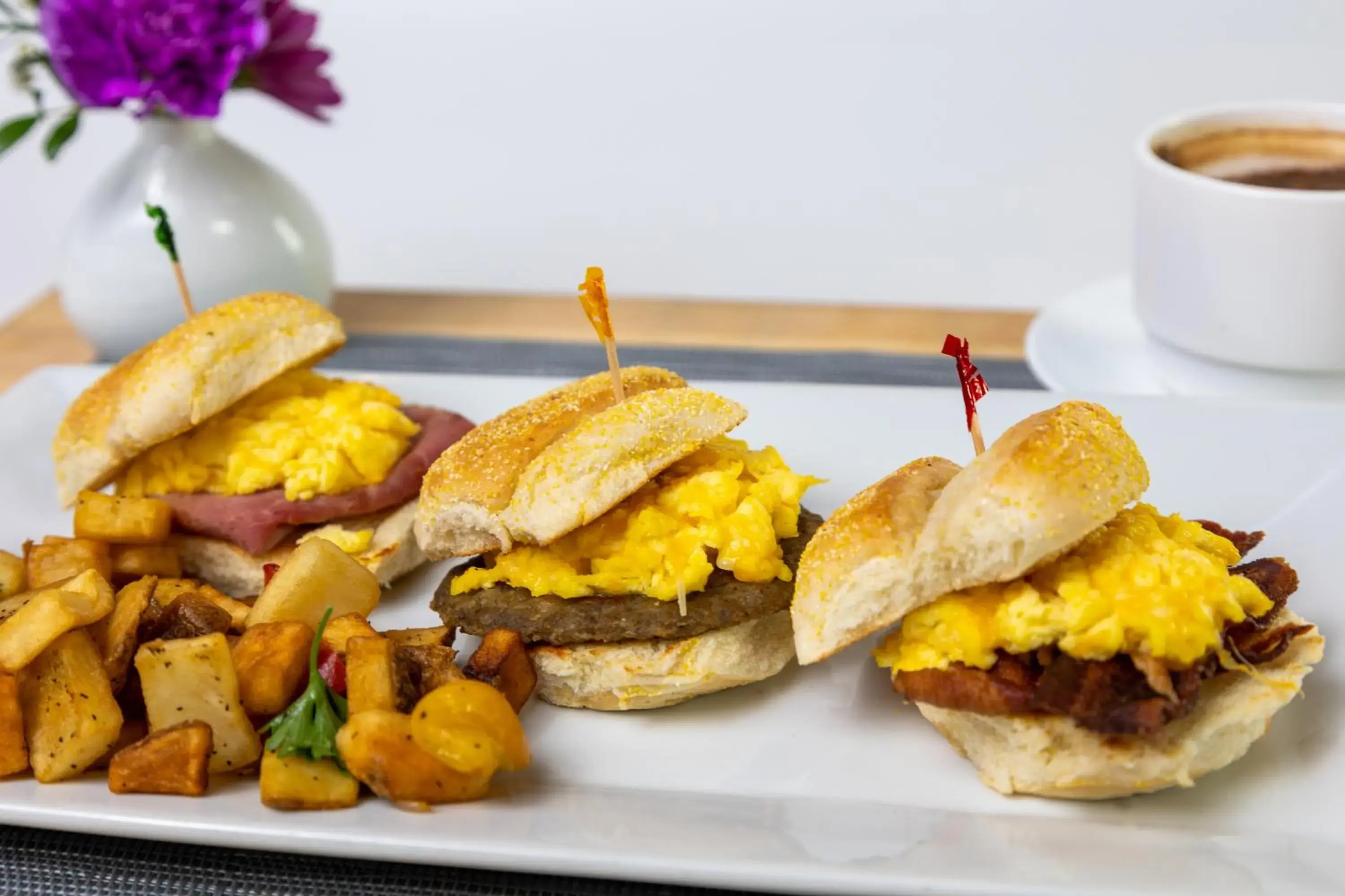 Restaurant/places to eat in Holiday Inn Resort Panama City Beach by IHG Restaurant/places to eat in Holiday Inn Resort Panama City Beach by IHG