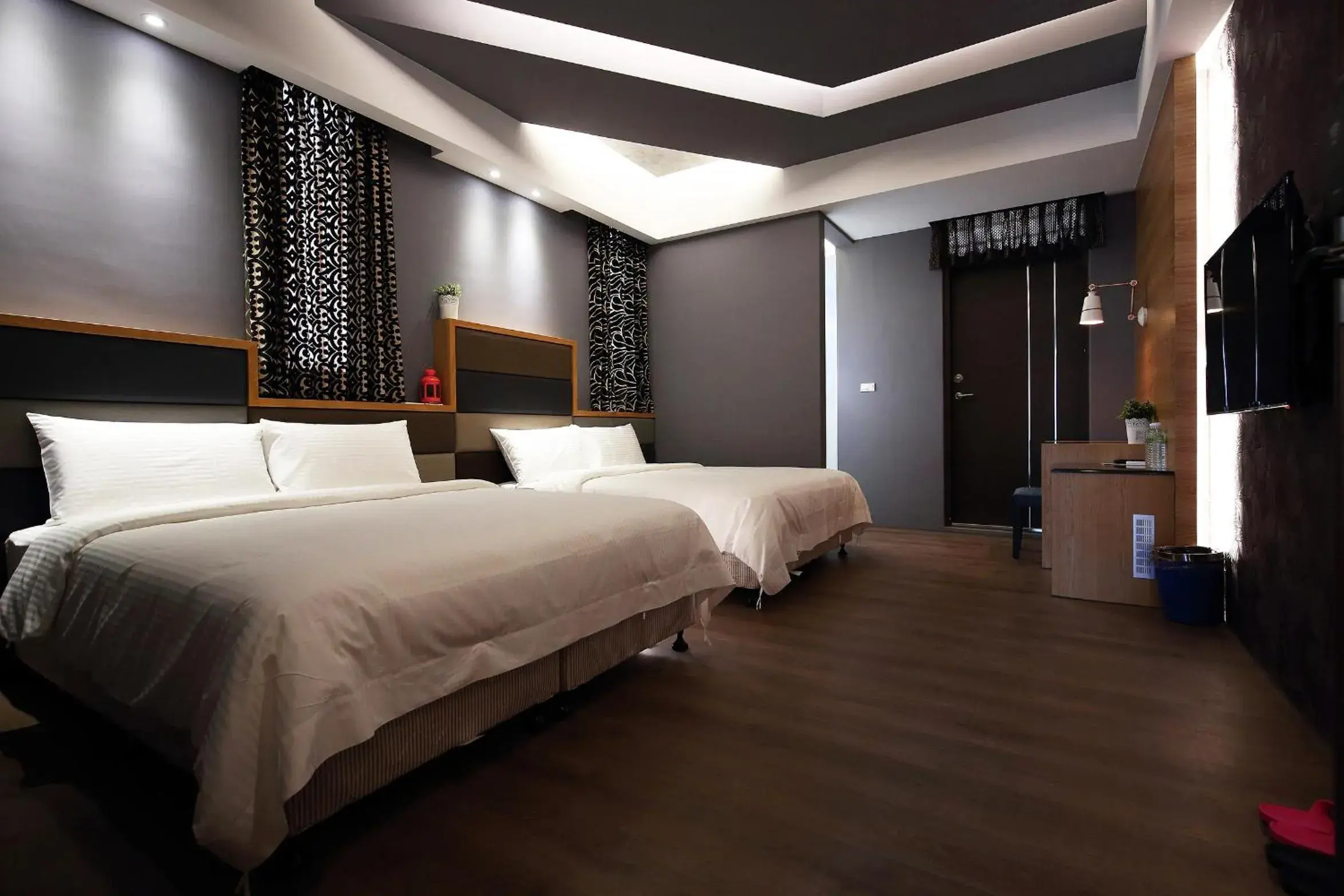 bunk bed, Bed in Buckingham Palace B&B bunk bed, Bed in Buckingham Palace B&B