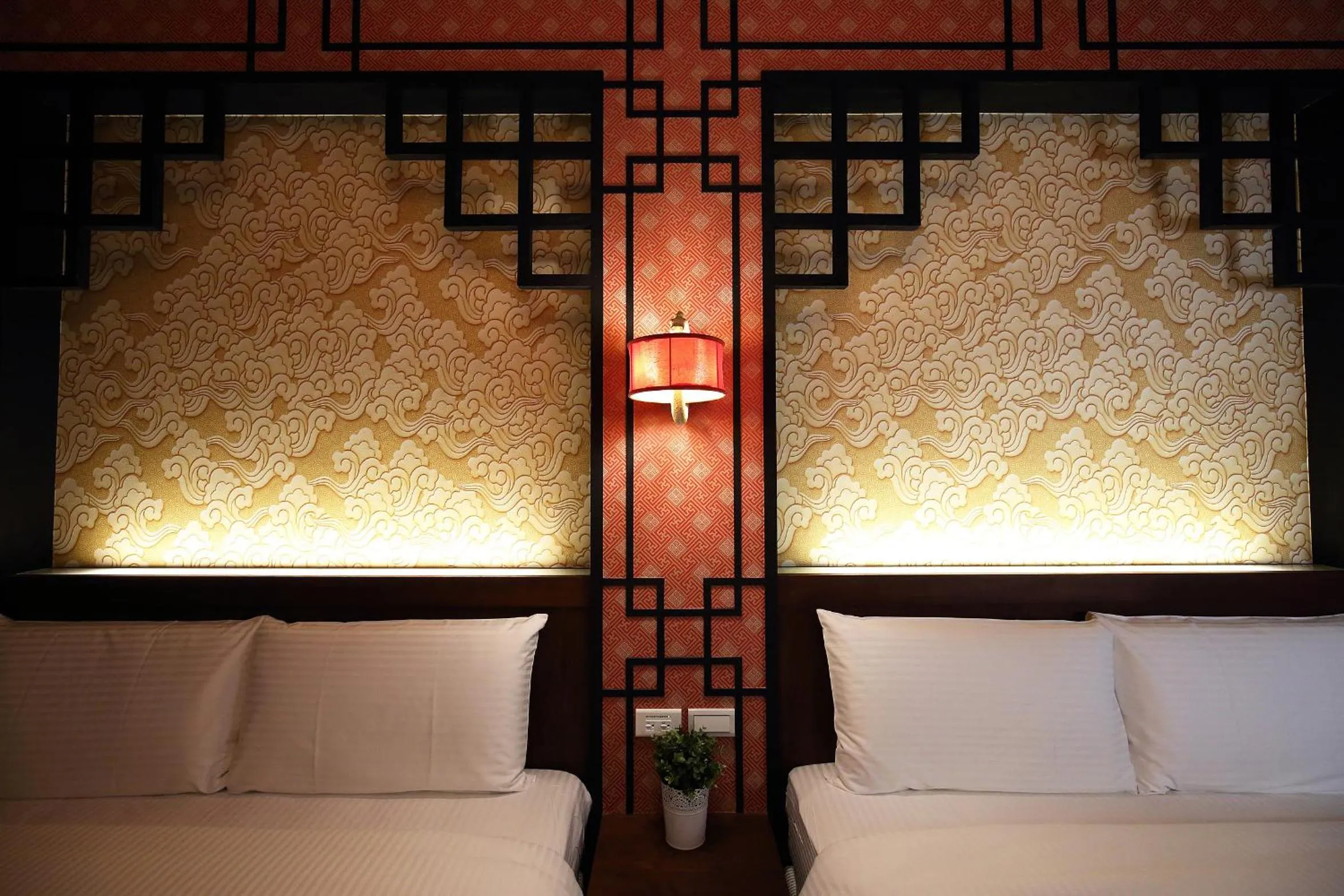 Decorative detail, Bed in Buckingham Palace B&B