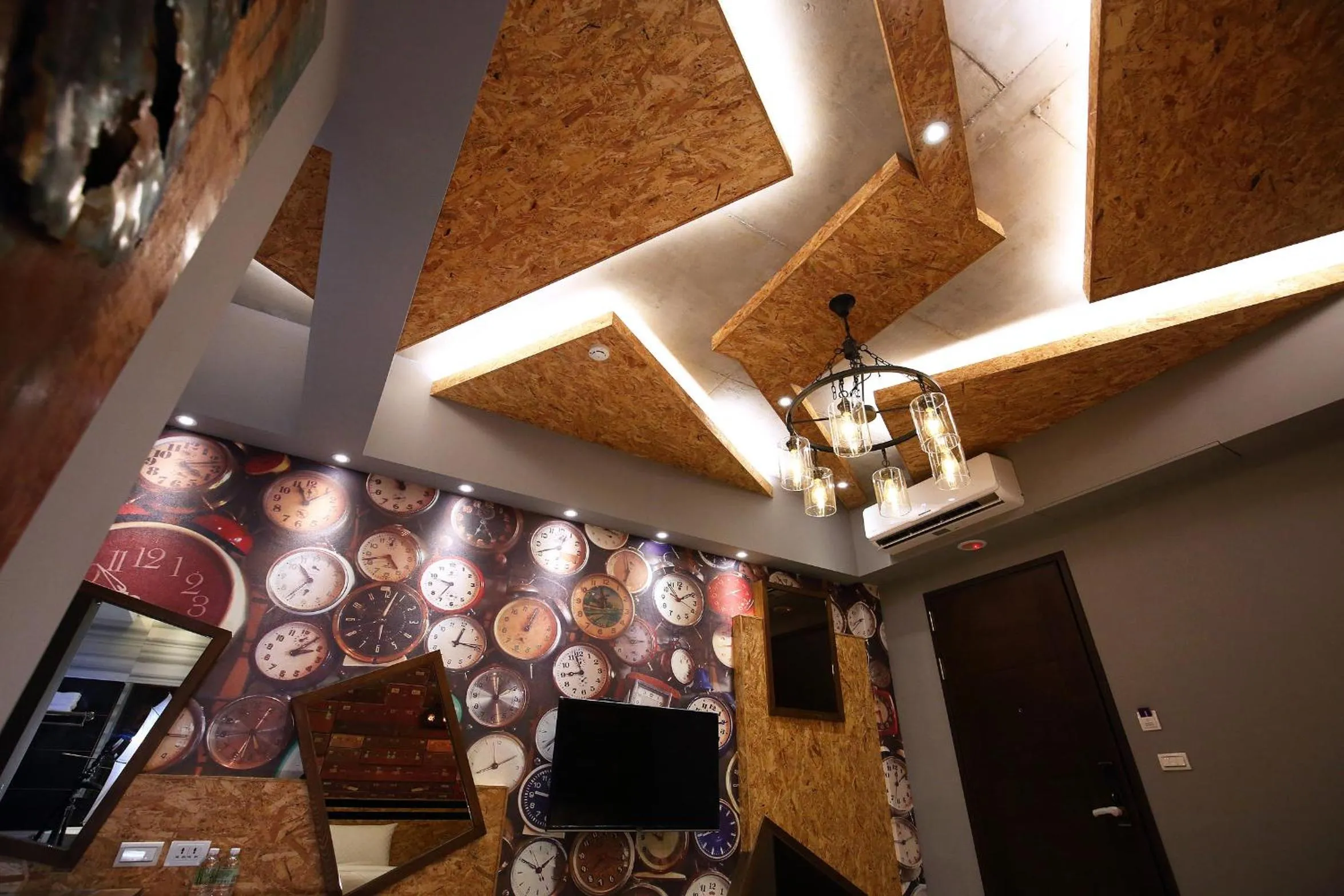 Decorative detail in Buckingham Palace B&B