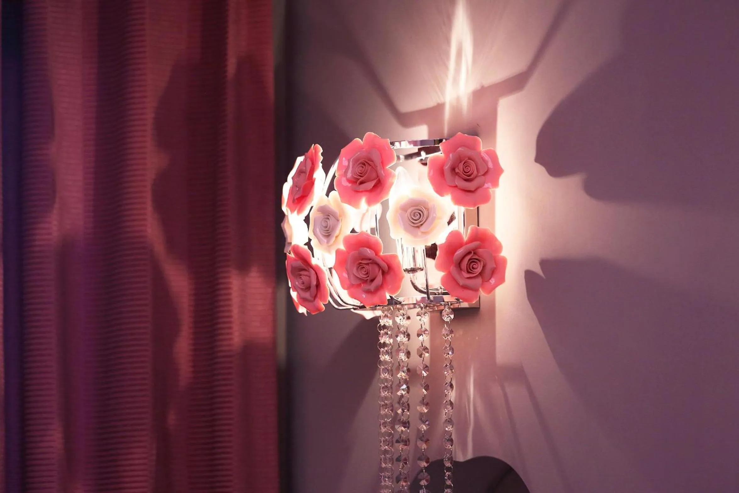 Decorative detail in Buckingham Palace B&B