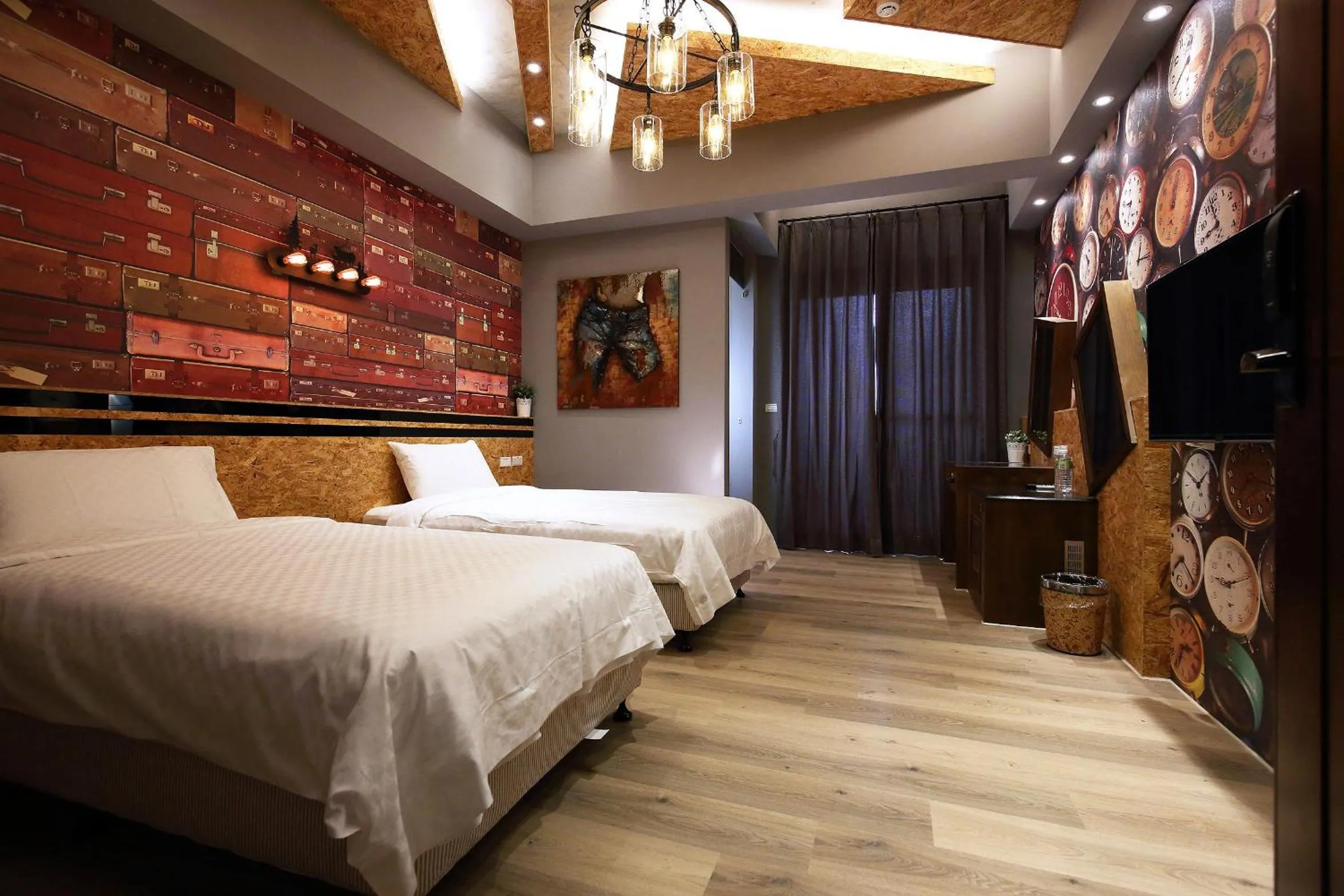 bunk bed, Bed in Buckingham Palace B&B