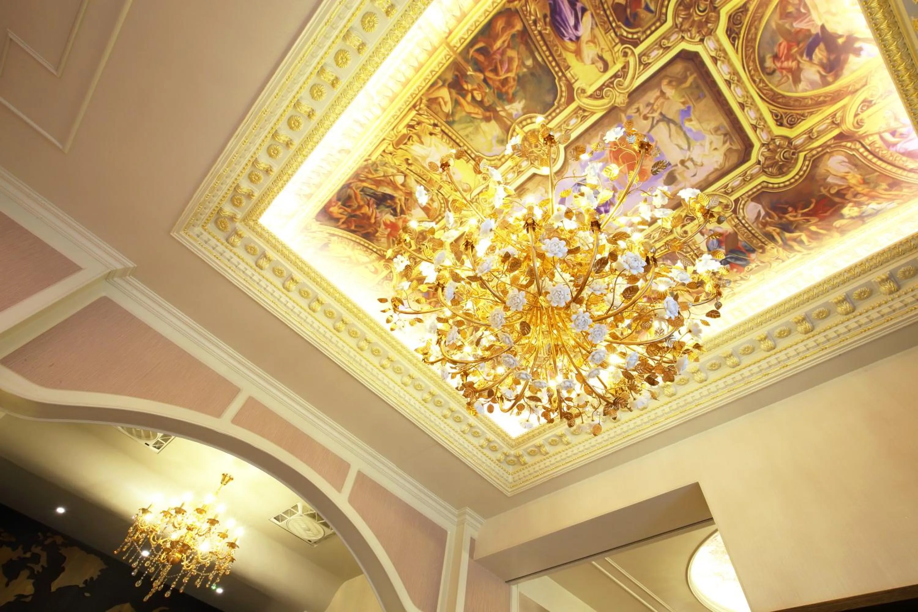 Decorative detail in Buckingham Palace B&B