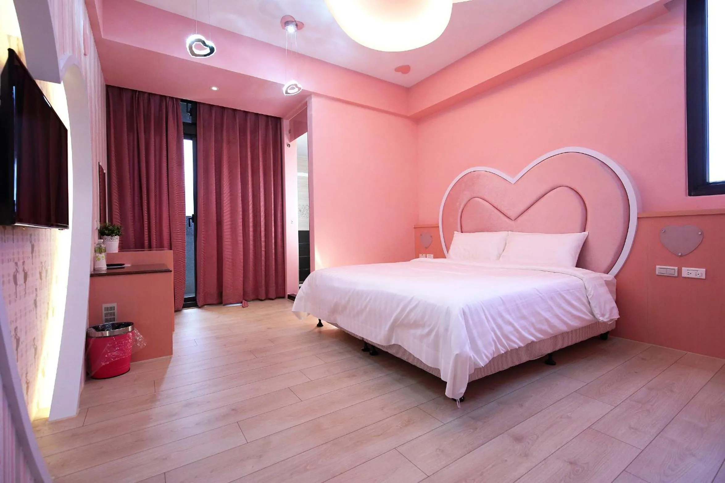 bunk bed, Bed in Buckingham Palace B&B