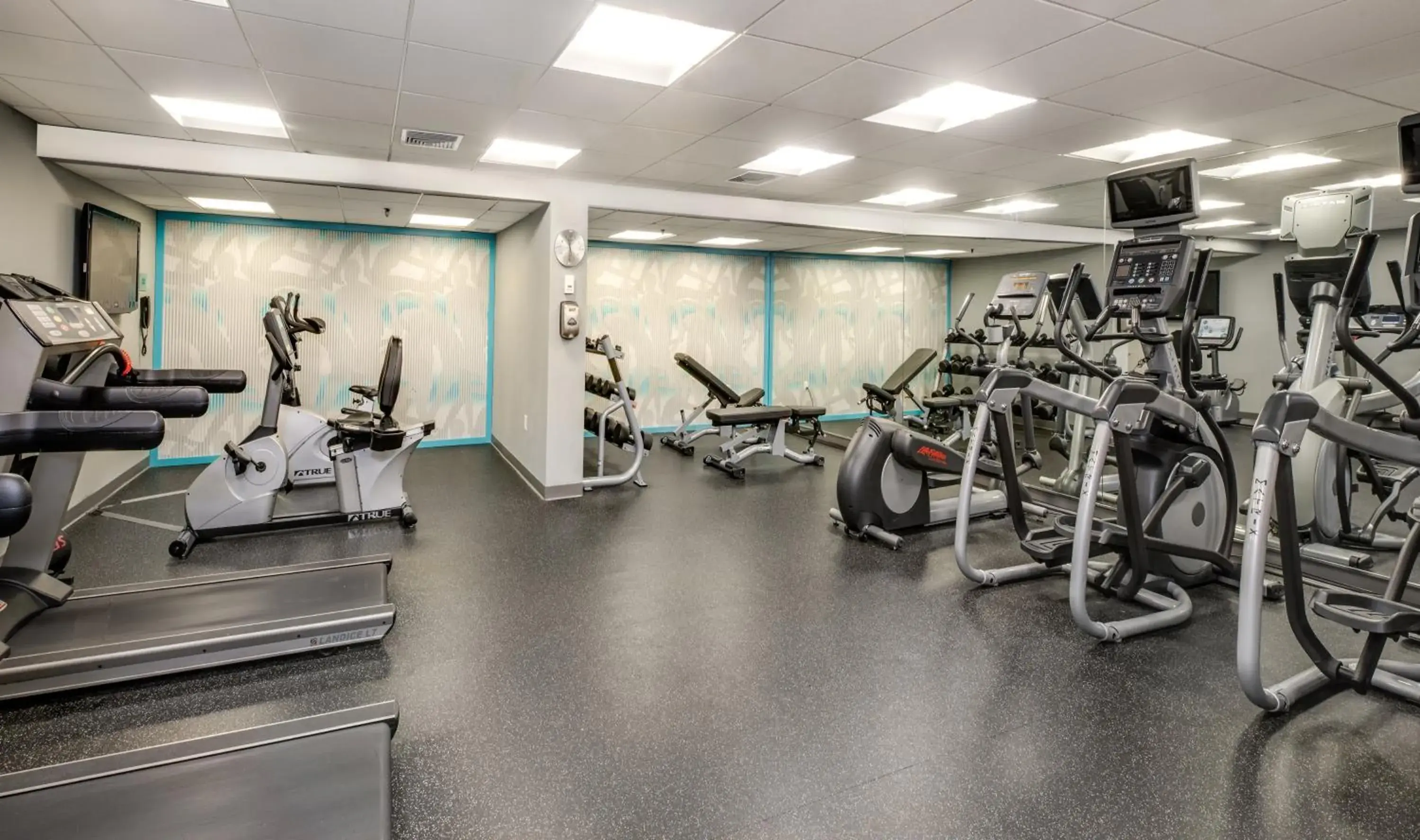 Fitness centre/facilities in Crowne Plaza Suffern-Mahwah by IHG Fitness centre/facilities in Crowne Plaza Suffern-Mahwah by IHG