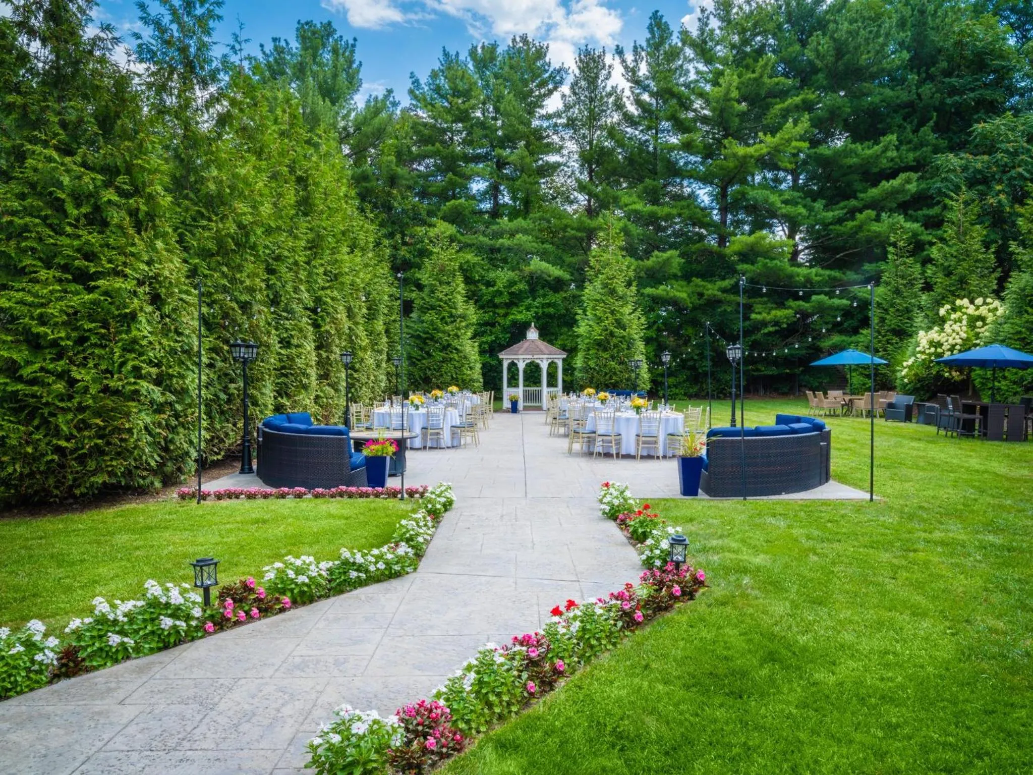 Meeting/conference room in Crowne Plaza Suffern-Mahwah by IHG