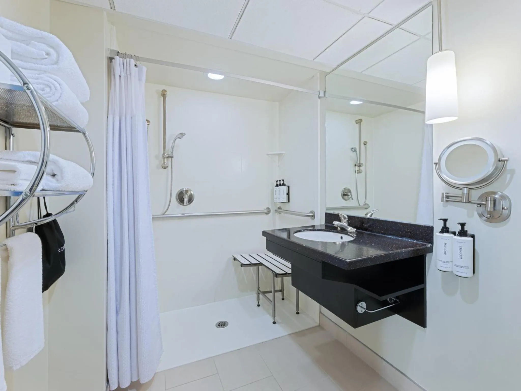 Photo of the whole room in Crowne Plaza Suffern-Mahwah by IHG