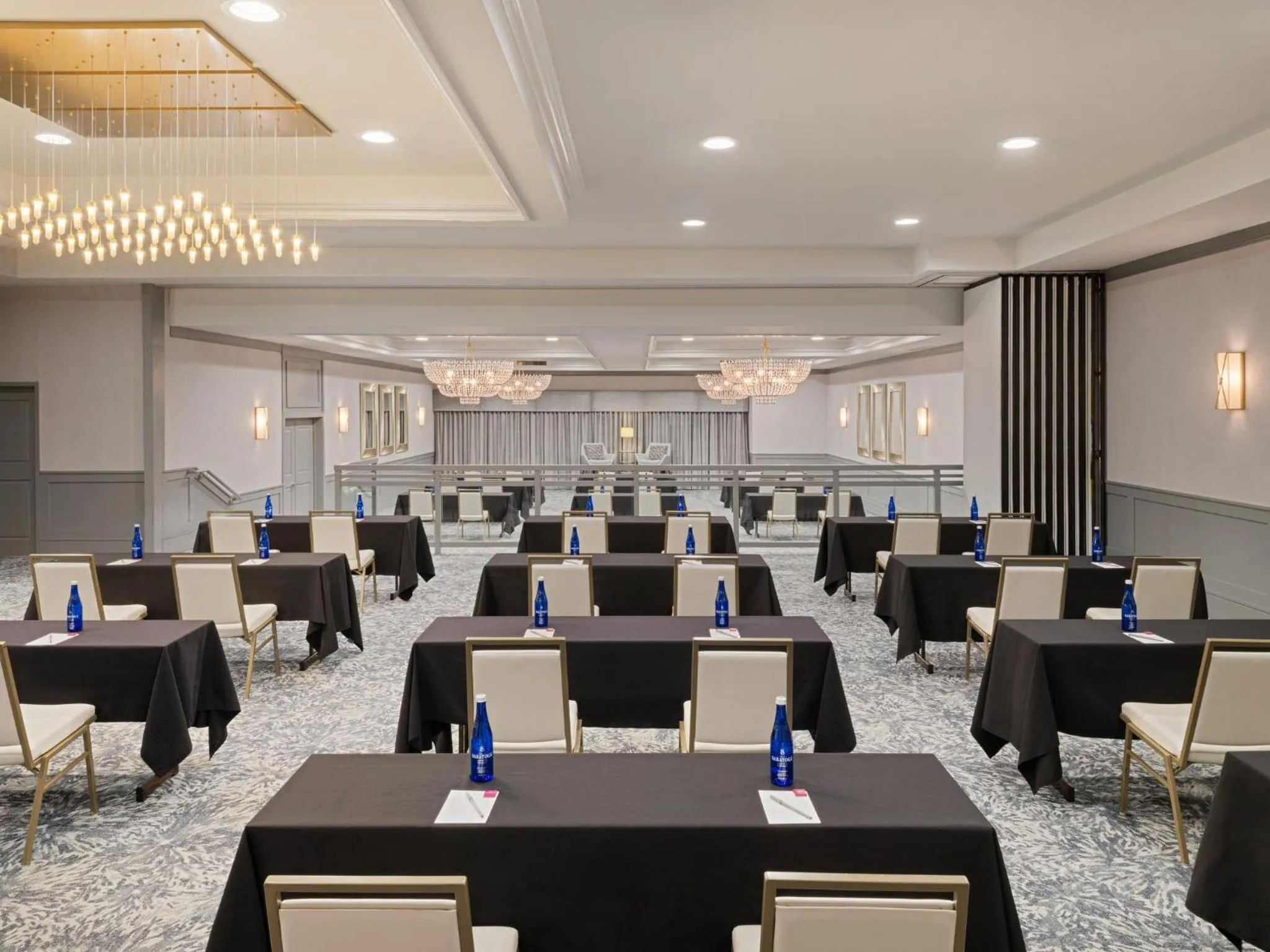 Meeting/conference room in Crowne Plaza Suffern-Mahwah by IHG