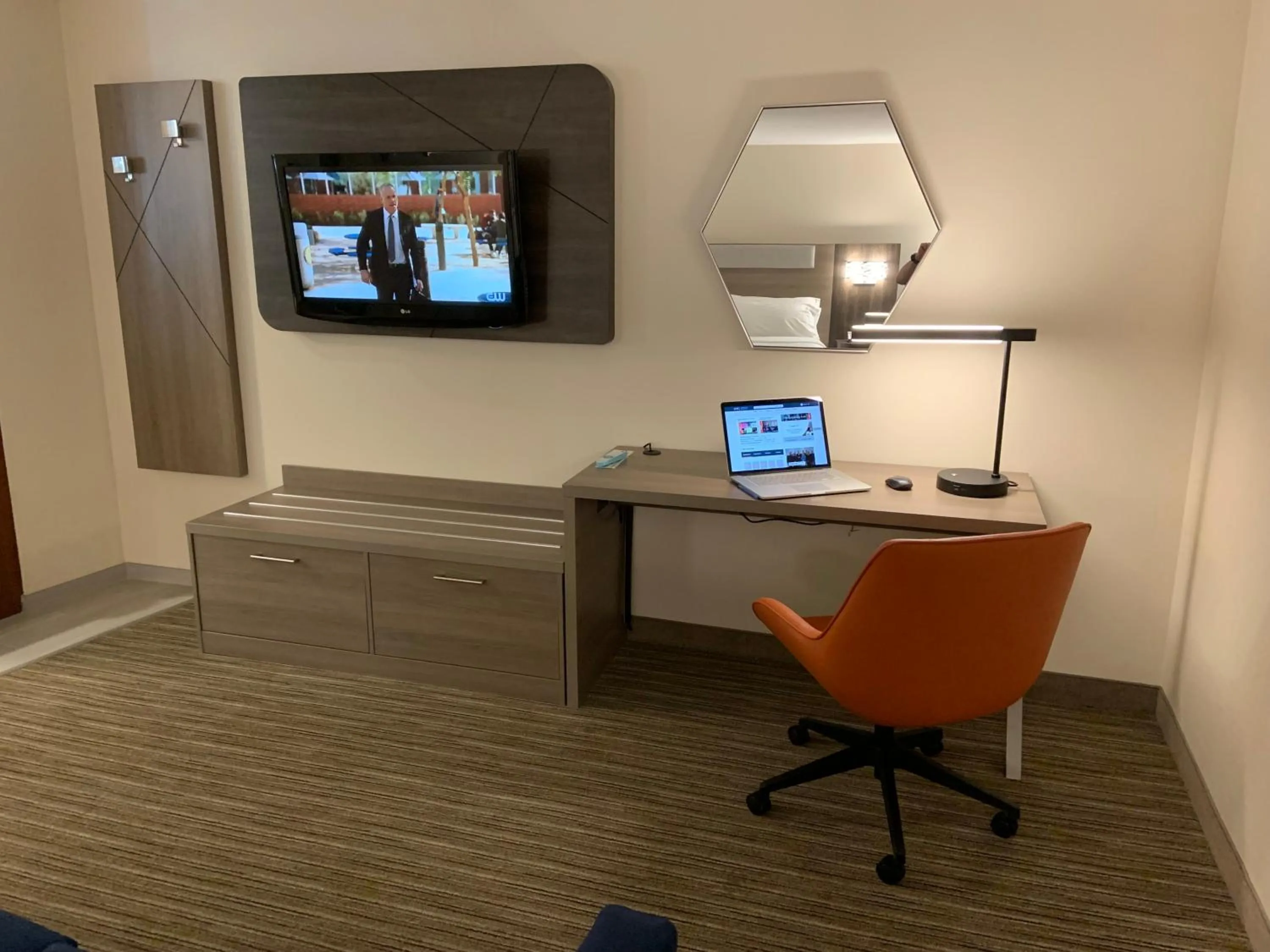 TV and multimedia in Holiday Inn Express Hotel & Suites Hermosa Beach by IHG