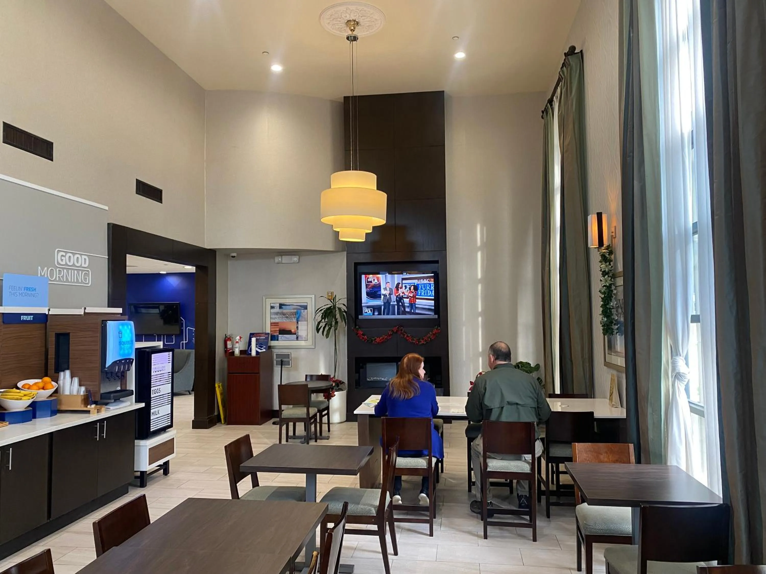 Breakfast in Holiday Inn Express Hotel & Suites Hermosa Beach by IHG