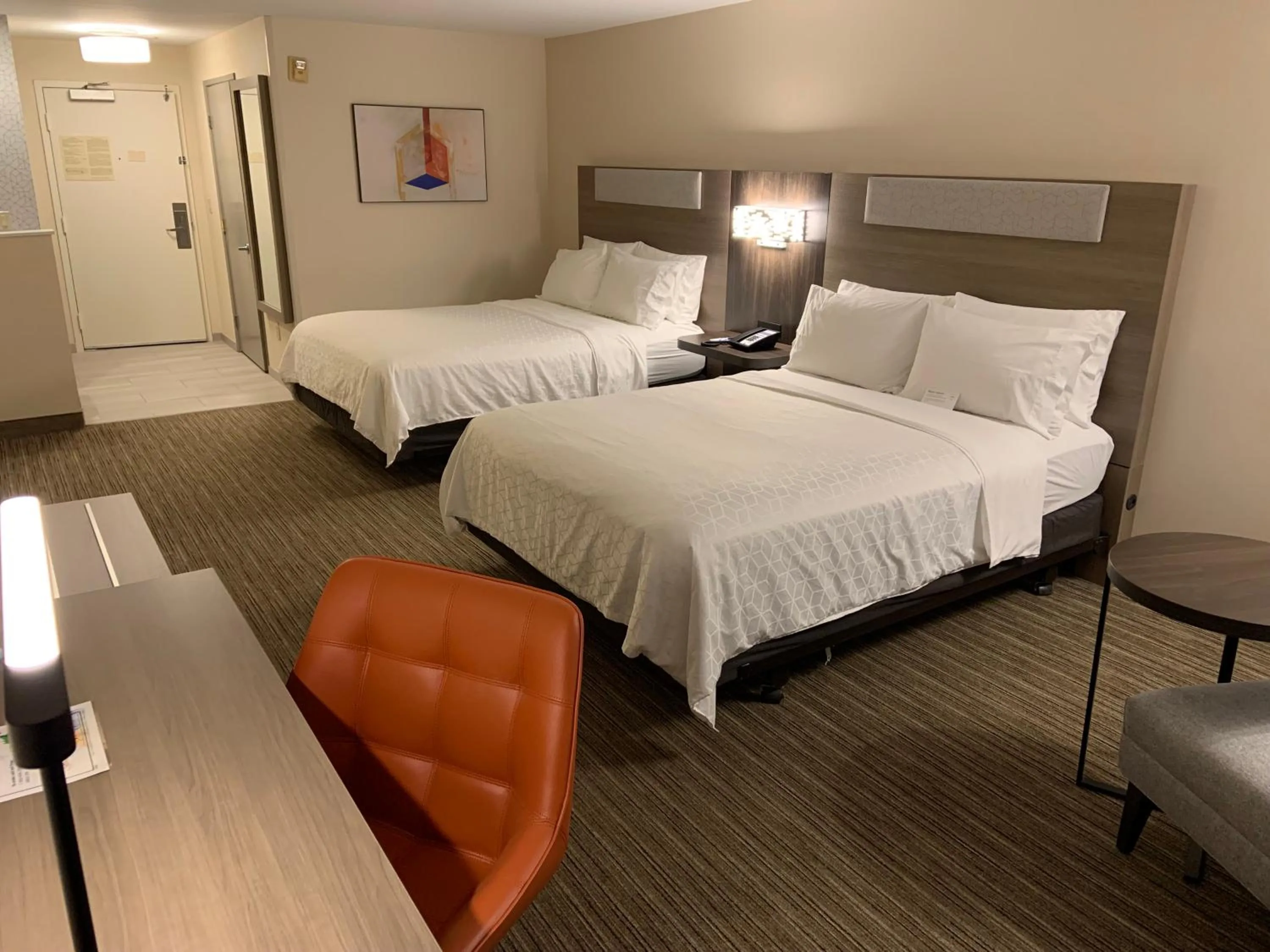 Bed in Holiday Inn Express Hotel & Suites Hermosa Beach by IHG