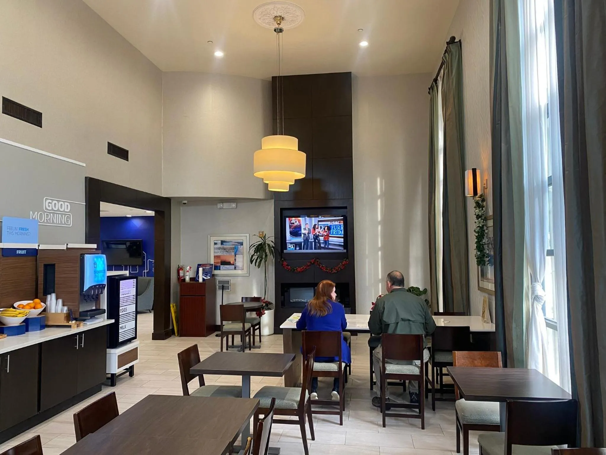 Restaurant/places to eat in Holiday Inn Express Hotel & Suites Hermosa Beach by IHG