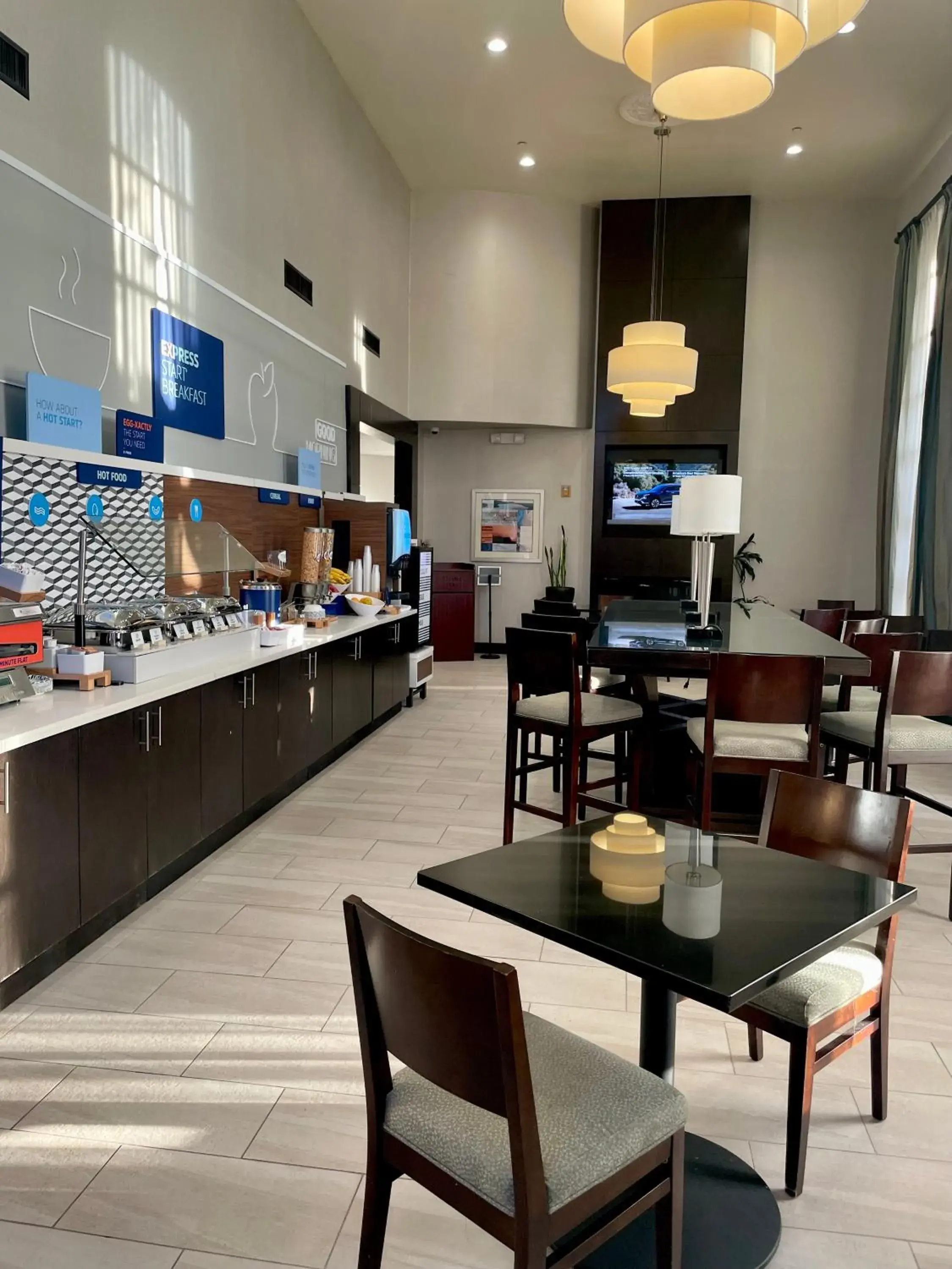 Restaurant/places to eat in Holiday Inn Express Hotel & Suites Hermosa Beach by IHG Restaurant/places to eat in Holiday Inn Express Hotel & Suites Hermosa Beach by IHG