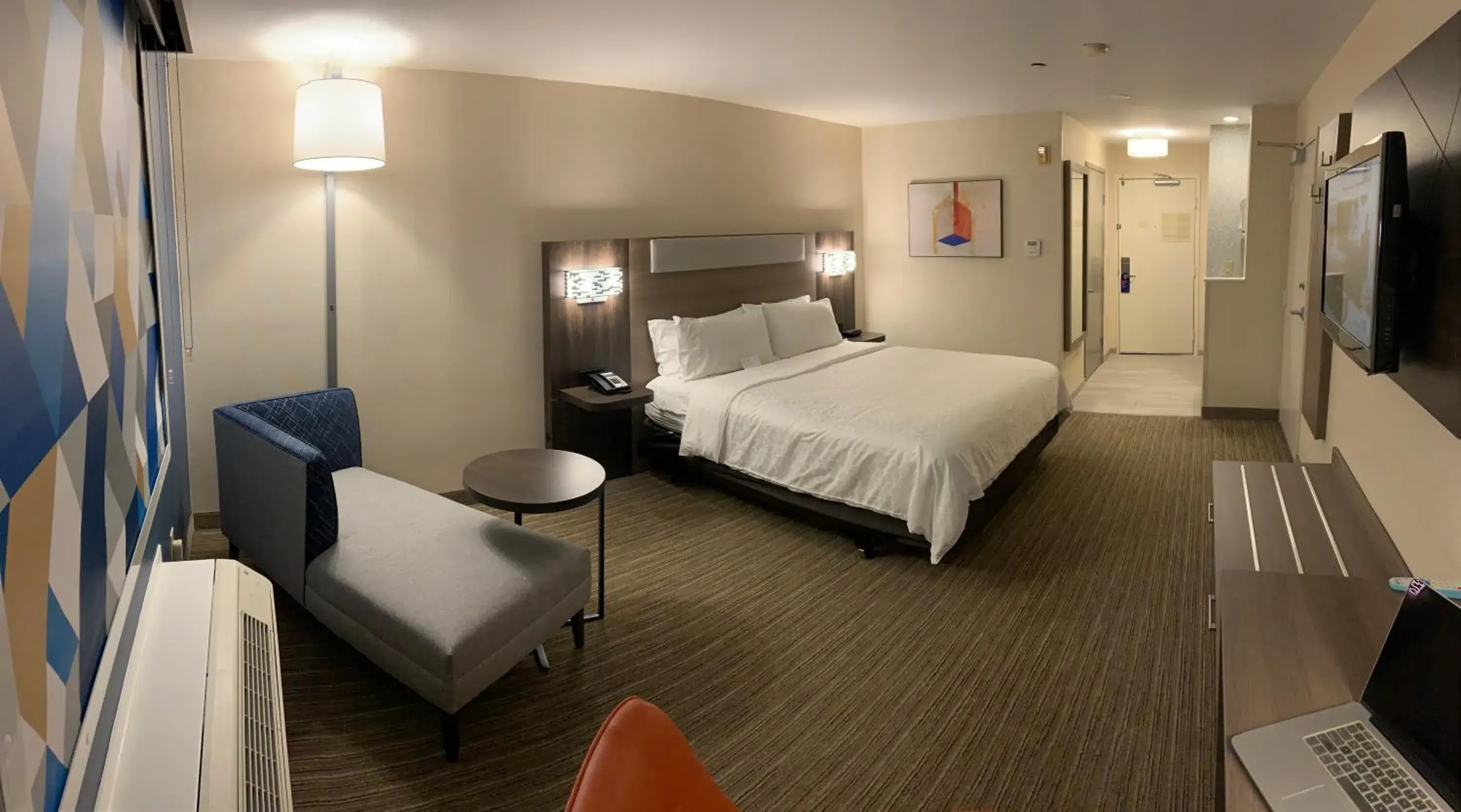 King Room - Mobility Access/Hearing Accessible in Holiday Inn Express Hotel & Suites Hermosa Beach by IHG King Room - Mobility Access/Hearing Accessible in Holiday Inn Express Hotel & Suites Hermosa Beach by IHG