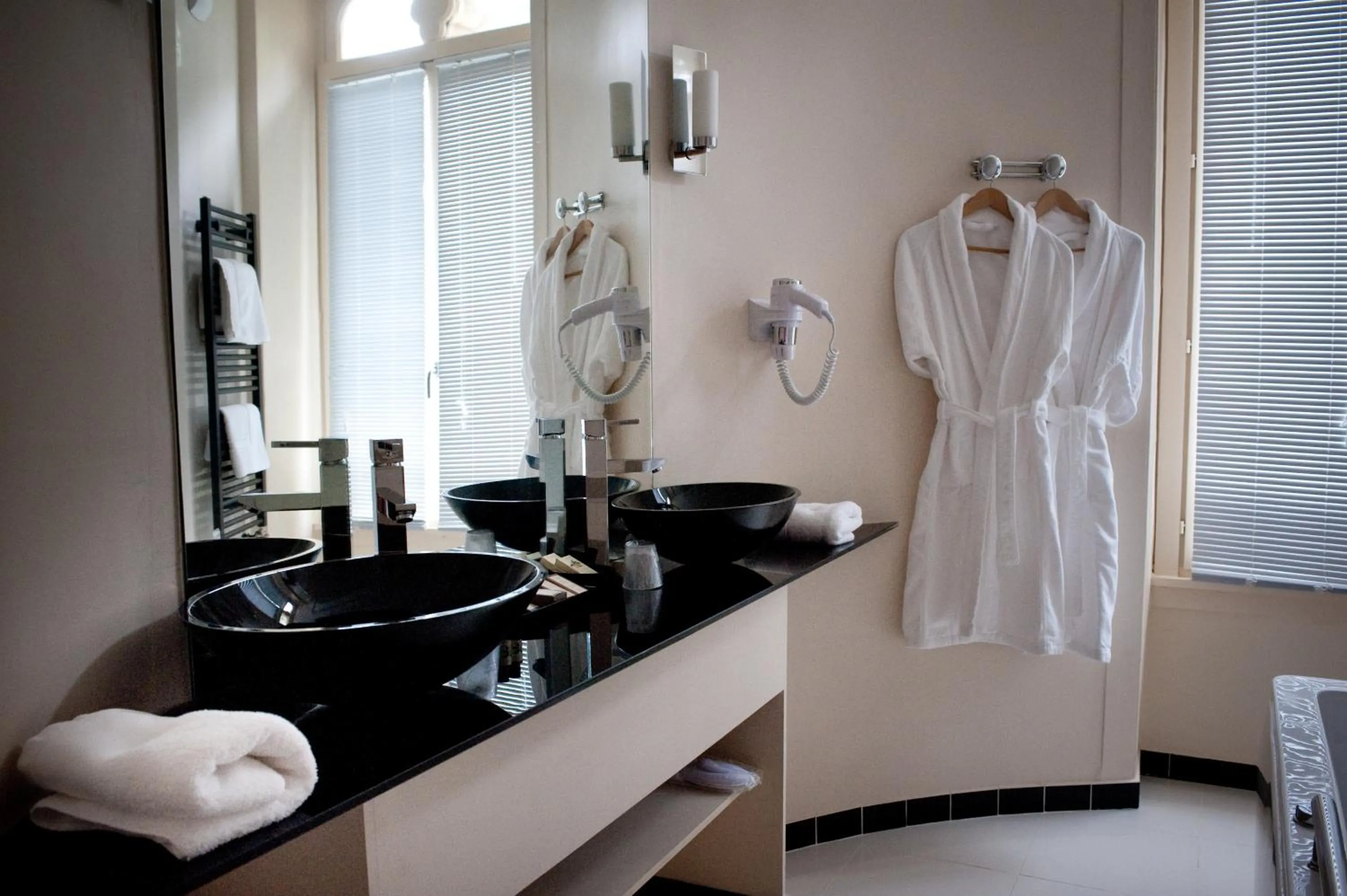 Bathroom in Château D'Apigné Rennes