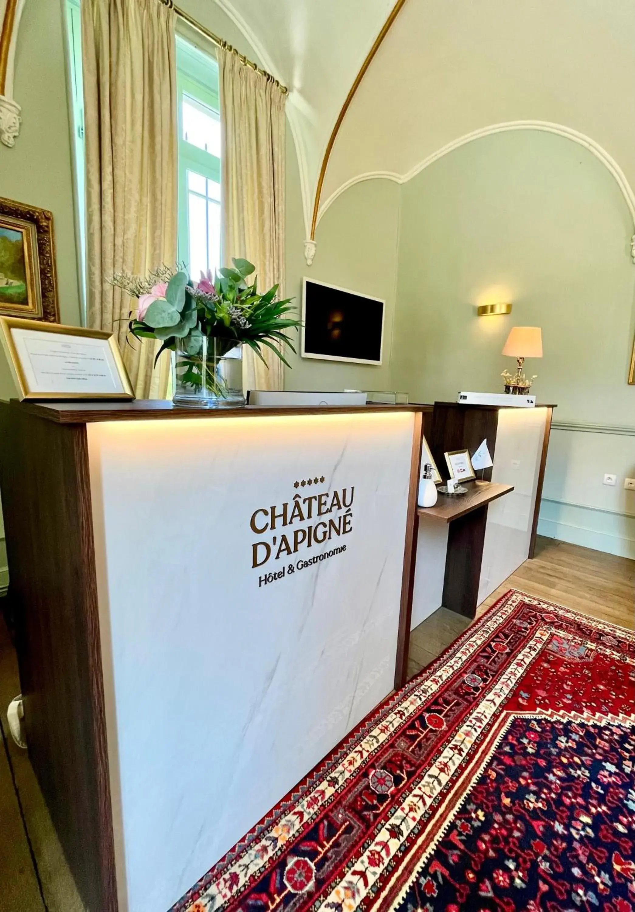 Lobby or reception in Château D'Apigné Rennes Lobby or reception in Château D'Apigné Rennes