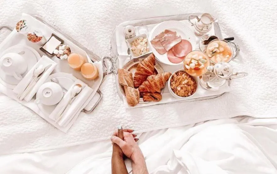 Breakfast, Bed in Château D'Apigné Rennes