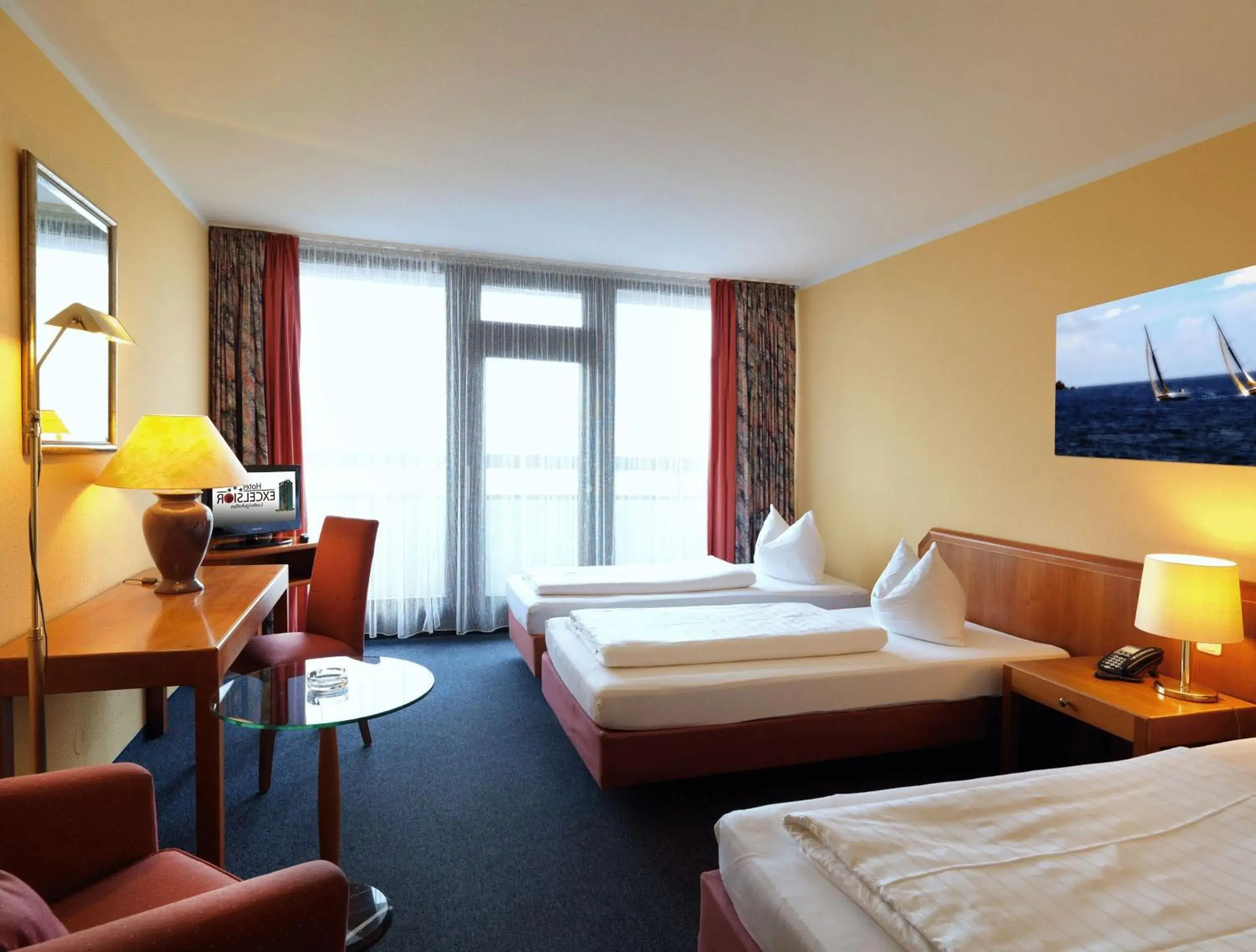 Bed in Hotel Excelsior Ludwigshafen Bed in Hotel Excelsior Ludwigshafen