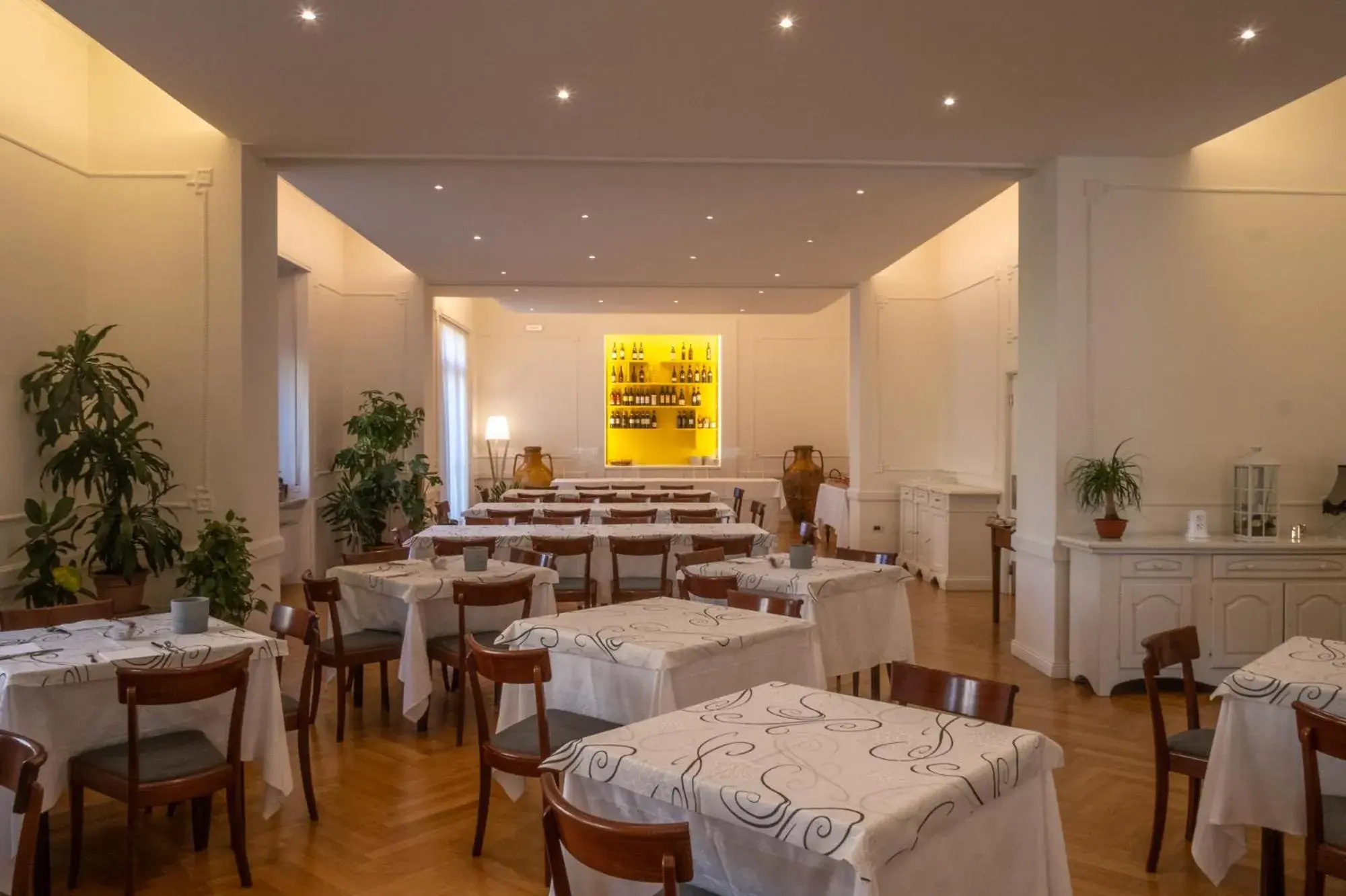 Restaurant/places to eat in Hotel Moderno Restaurant/places to eat in Hotel Moderno
