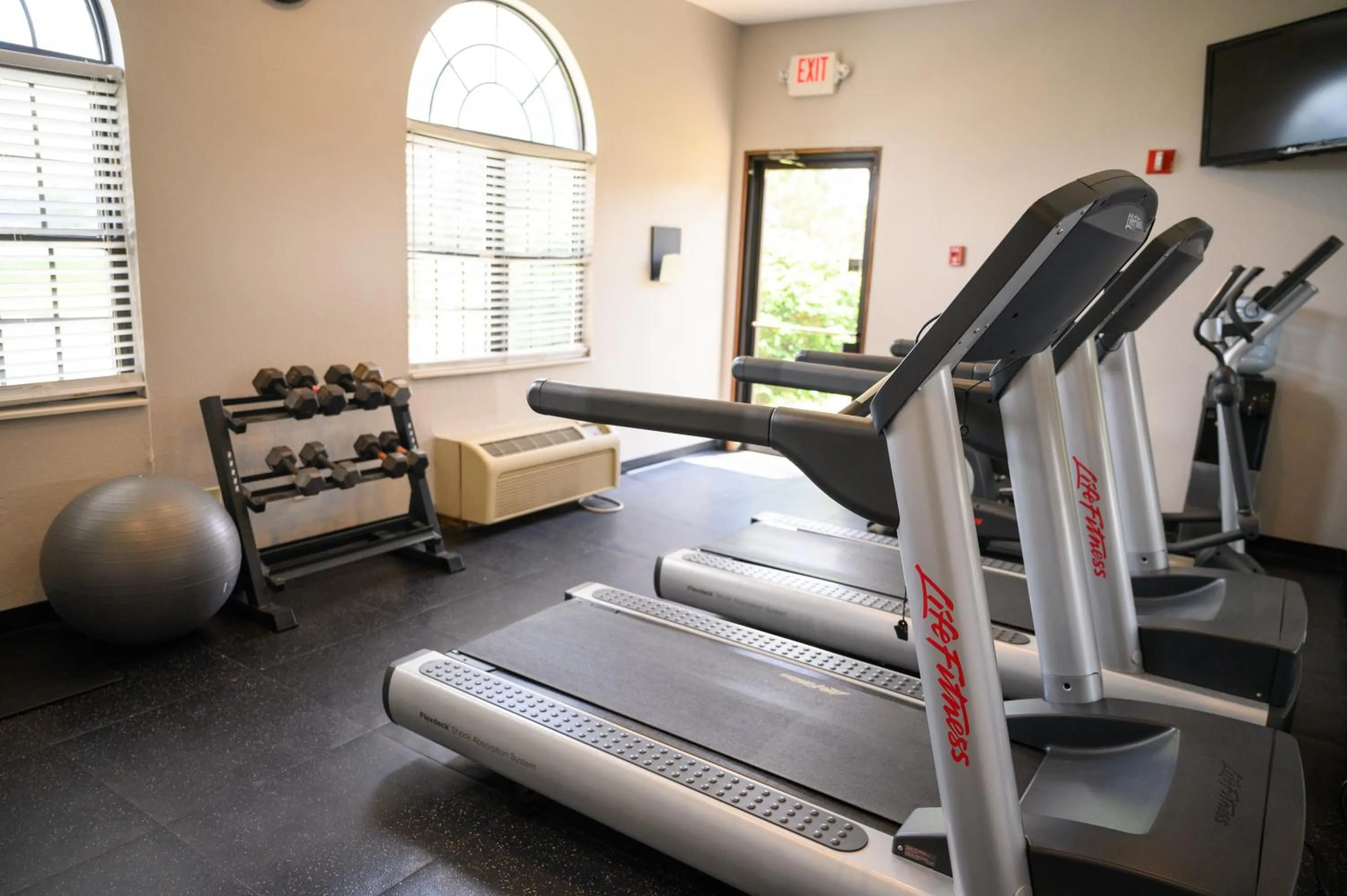 Fitness centre/facilities in Country Inn & Suites by Radisson, Greenfield, IN