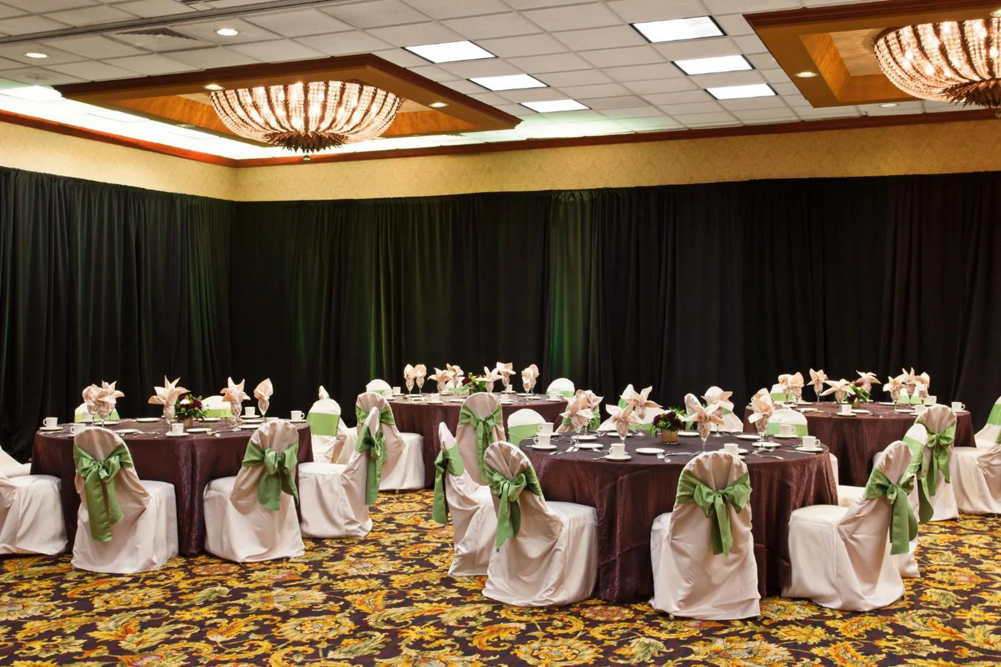 Meeting/conference room in Holiday Inn Sacramento Downtown-Arena by IHG