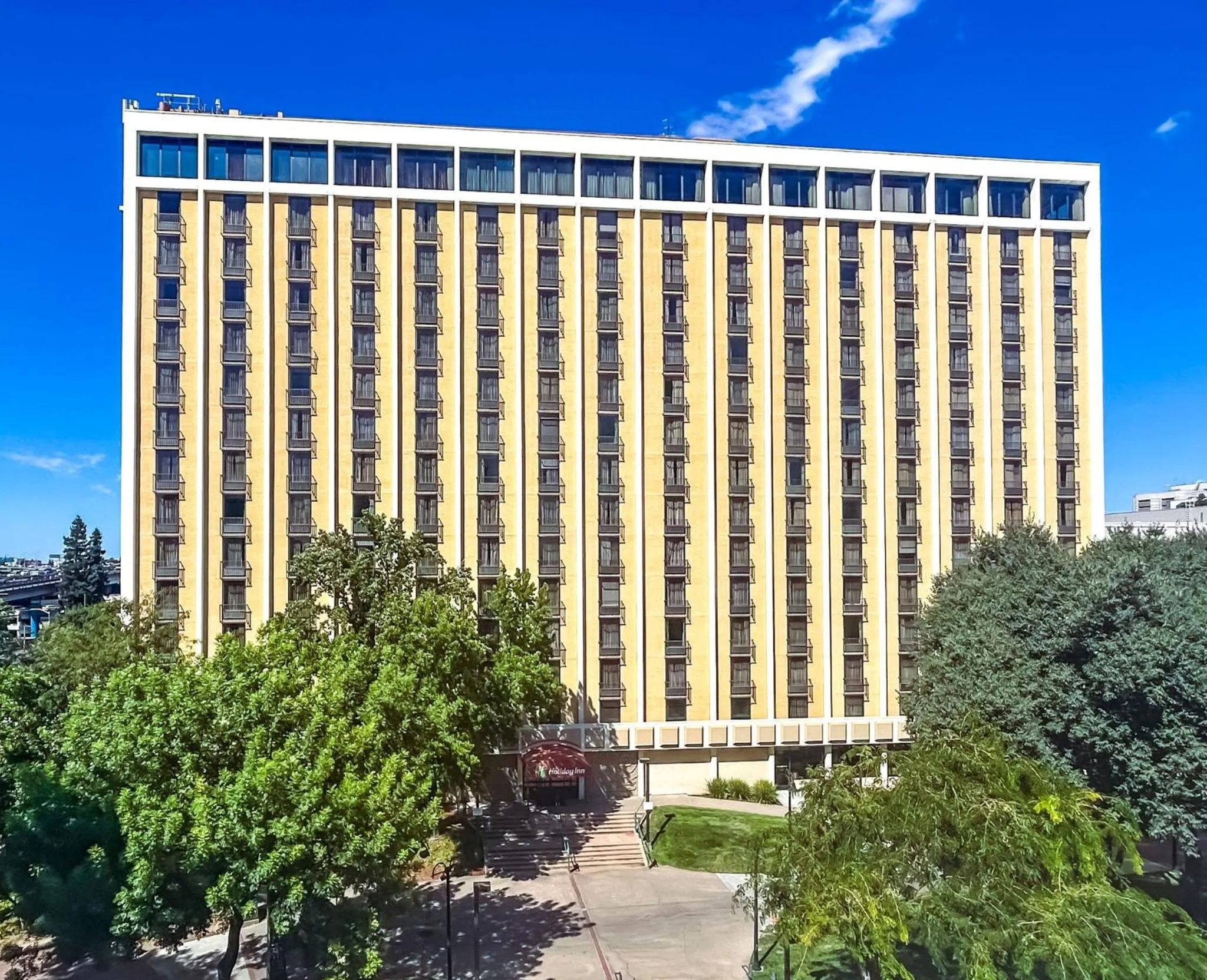Property building in Holiday Inn Sacramento Downtown-Arena by IHG
