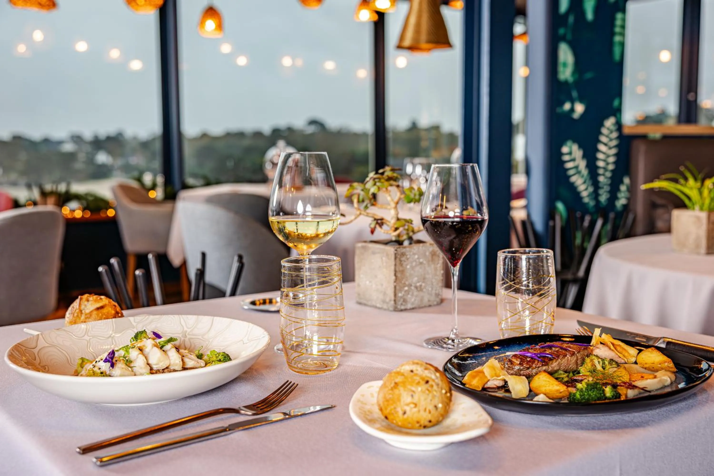 Property building in Restaurant Hotel Didier Méril