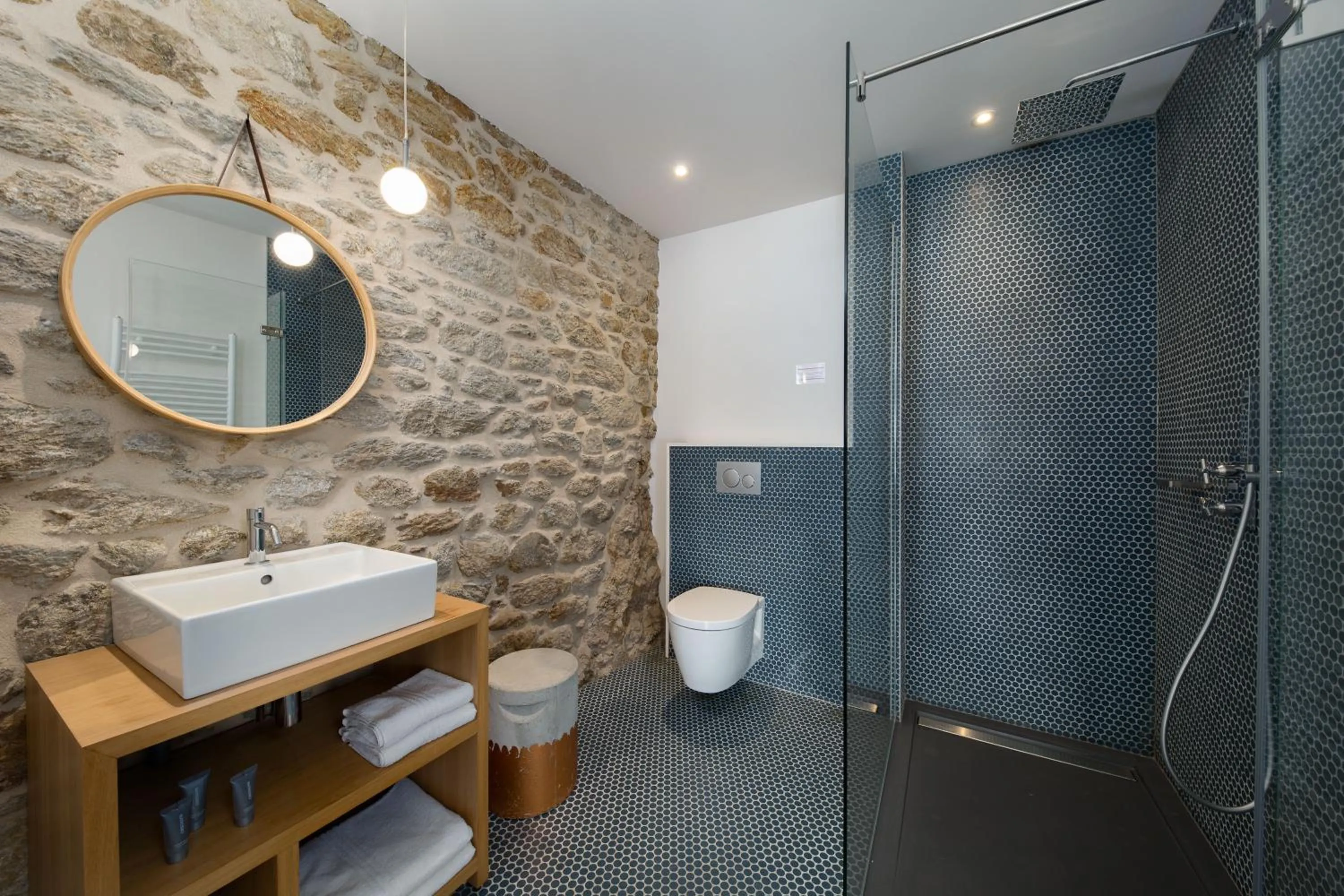 Shower in Restaurant Hotel Didier Méril