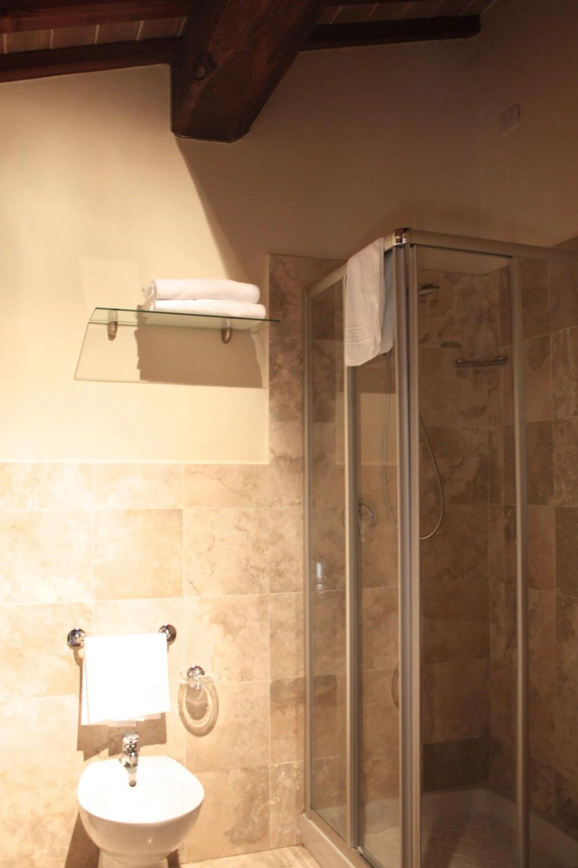 Shower in Residenza Porta Guelfa