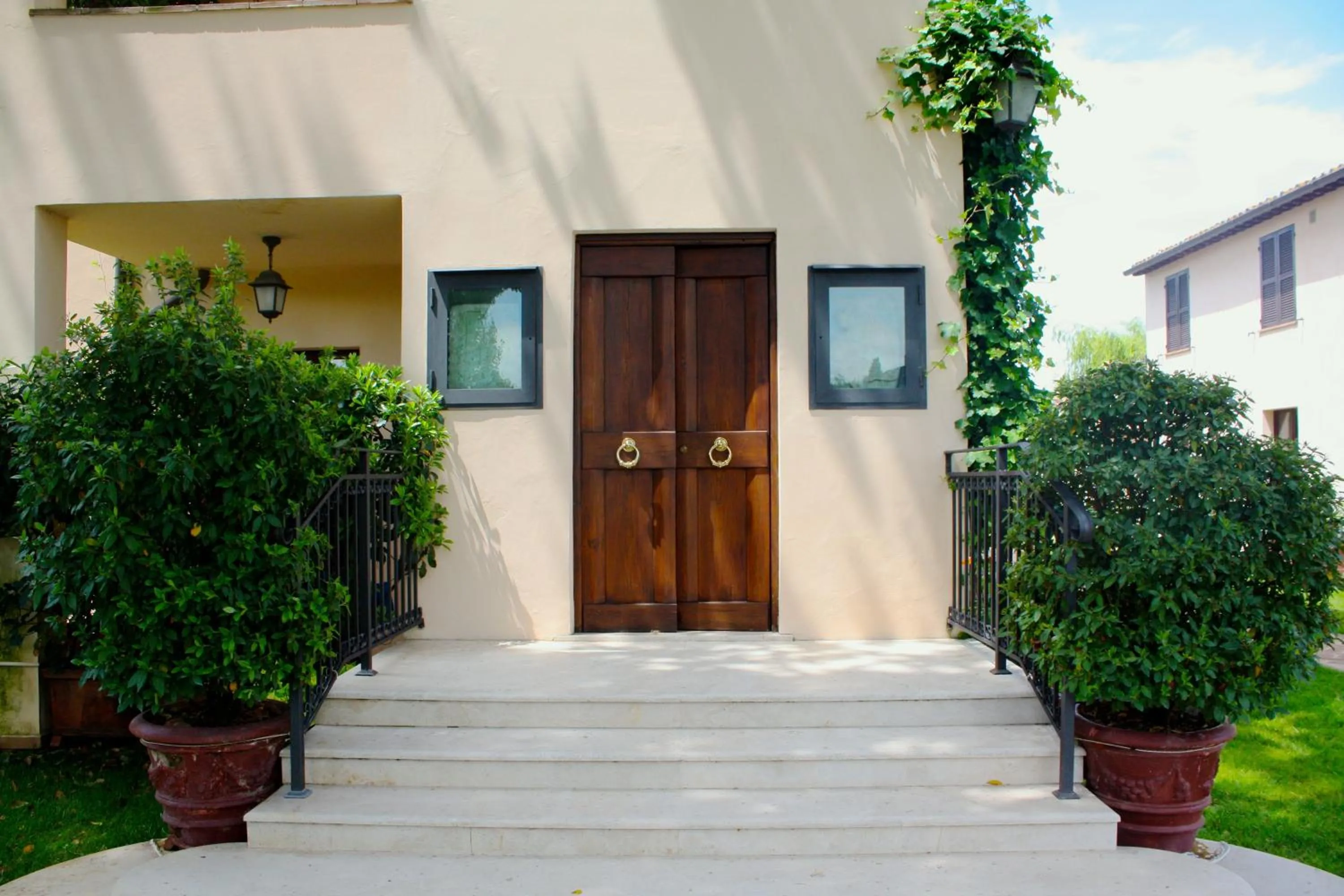 Facade/entrance in Residenza Porta Guelfa