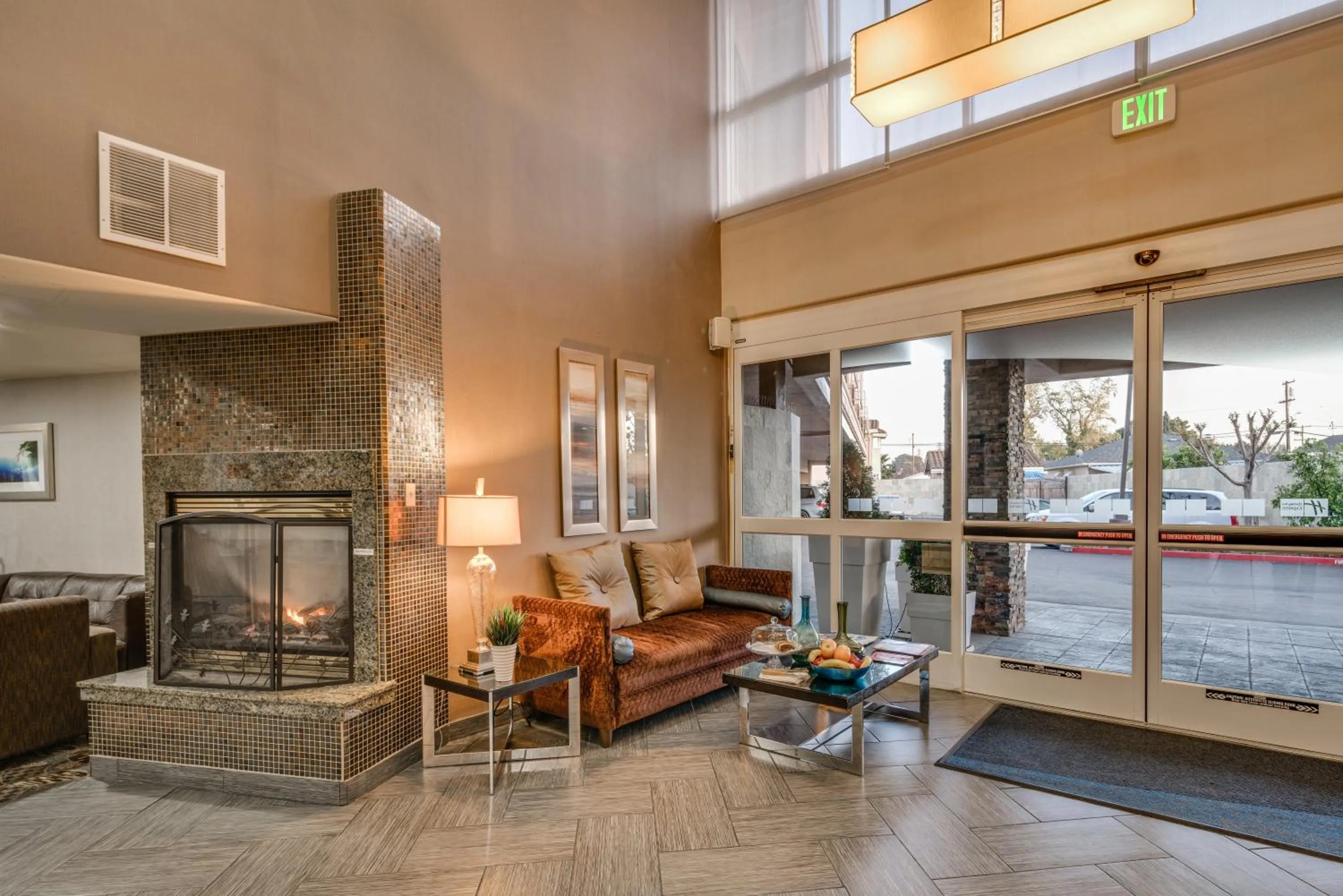 Property building in Holiday Inn Express & Suites Santa Clara by IHG