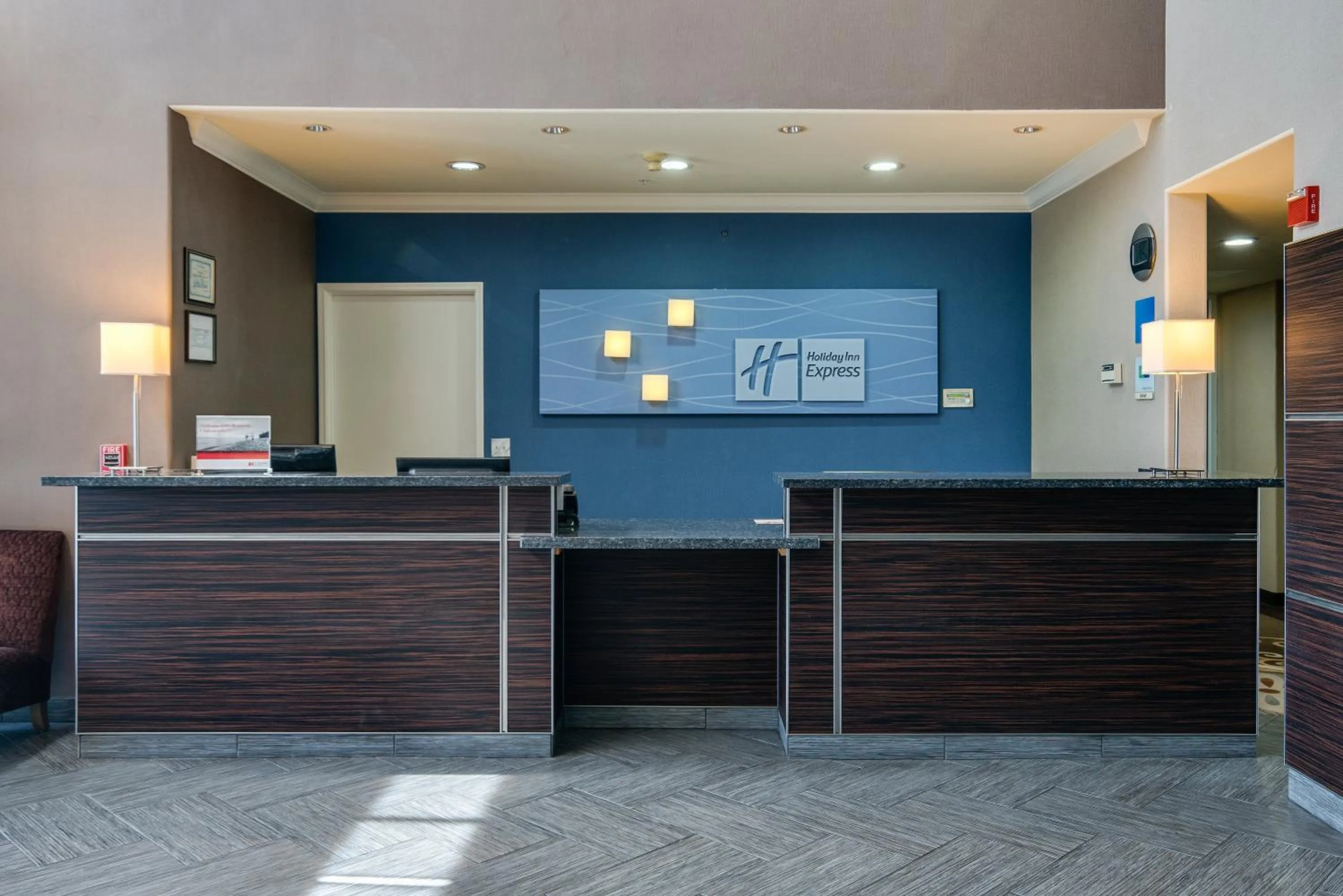 Property building in Holiday Inn Express & Suites Santa Clara by IHG