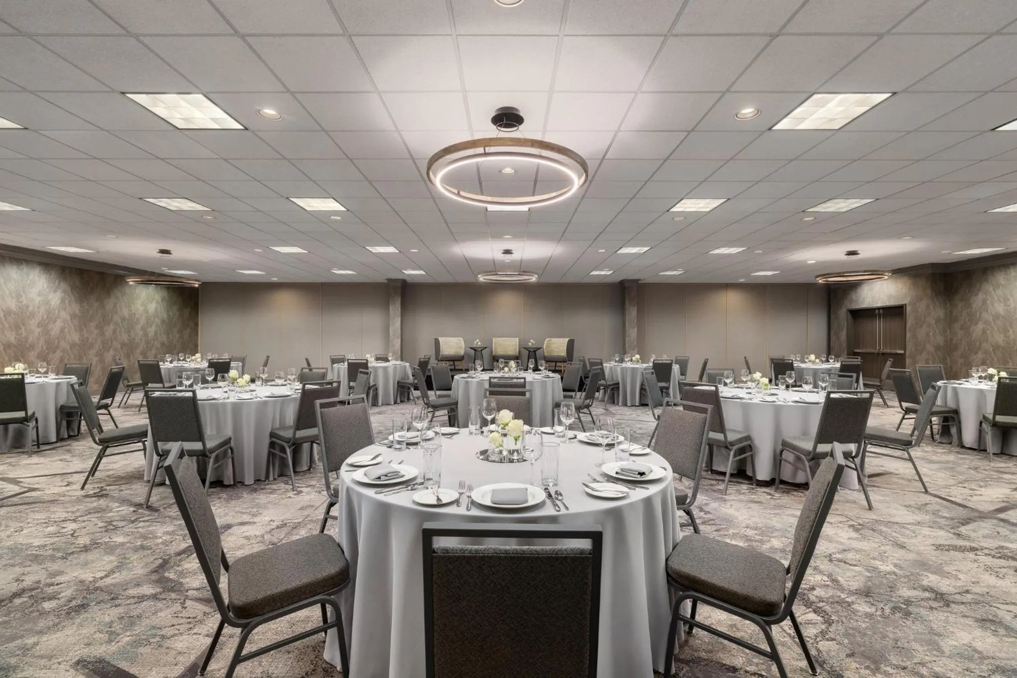Meeting/conference room in Holiday Inn Hotel & Suites Overland Park-West by IHG