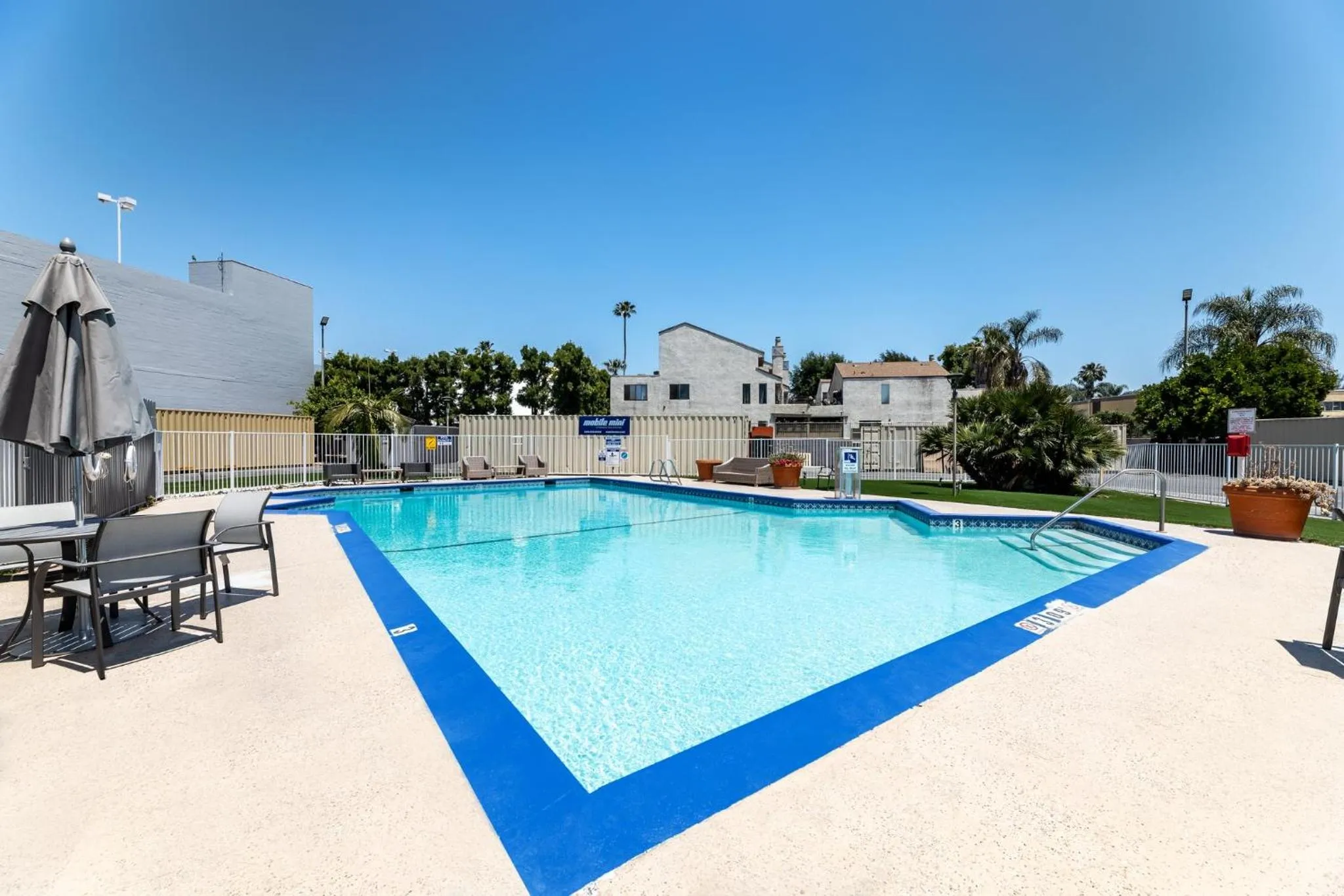 Swimming pool in Holiday Inn Express Van Nuys by IHG