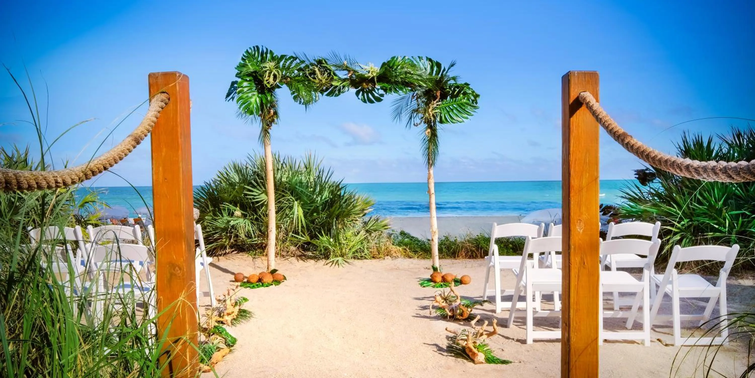 Beach in Sole Miami, A Noble House Resort