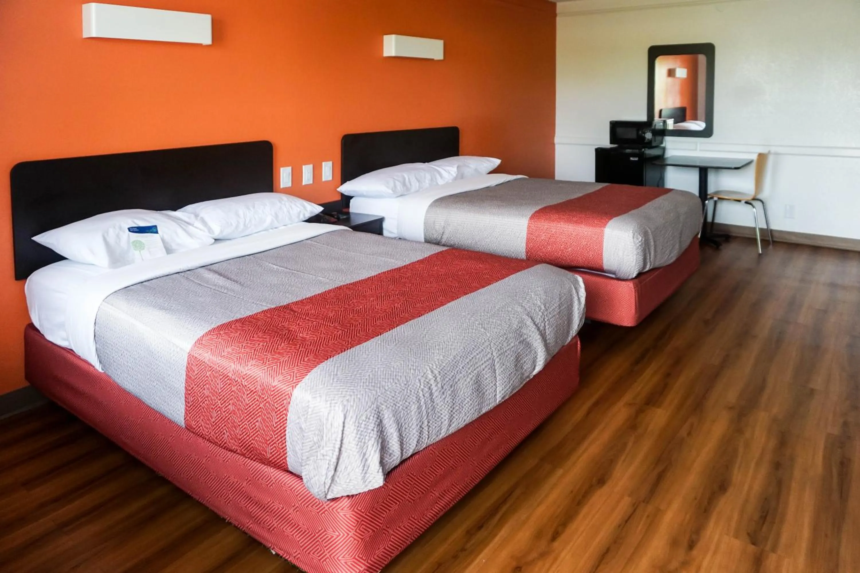 Bed in Motel 6-Euless, TX - DFW West