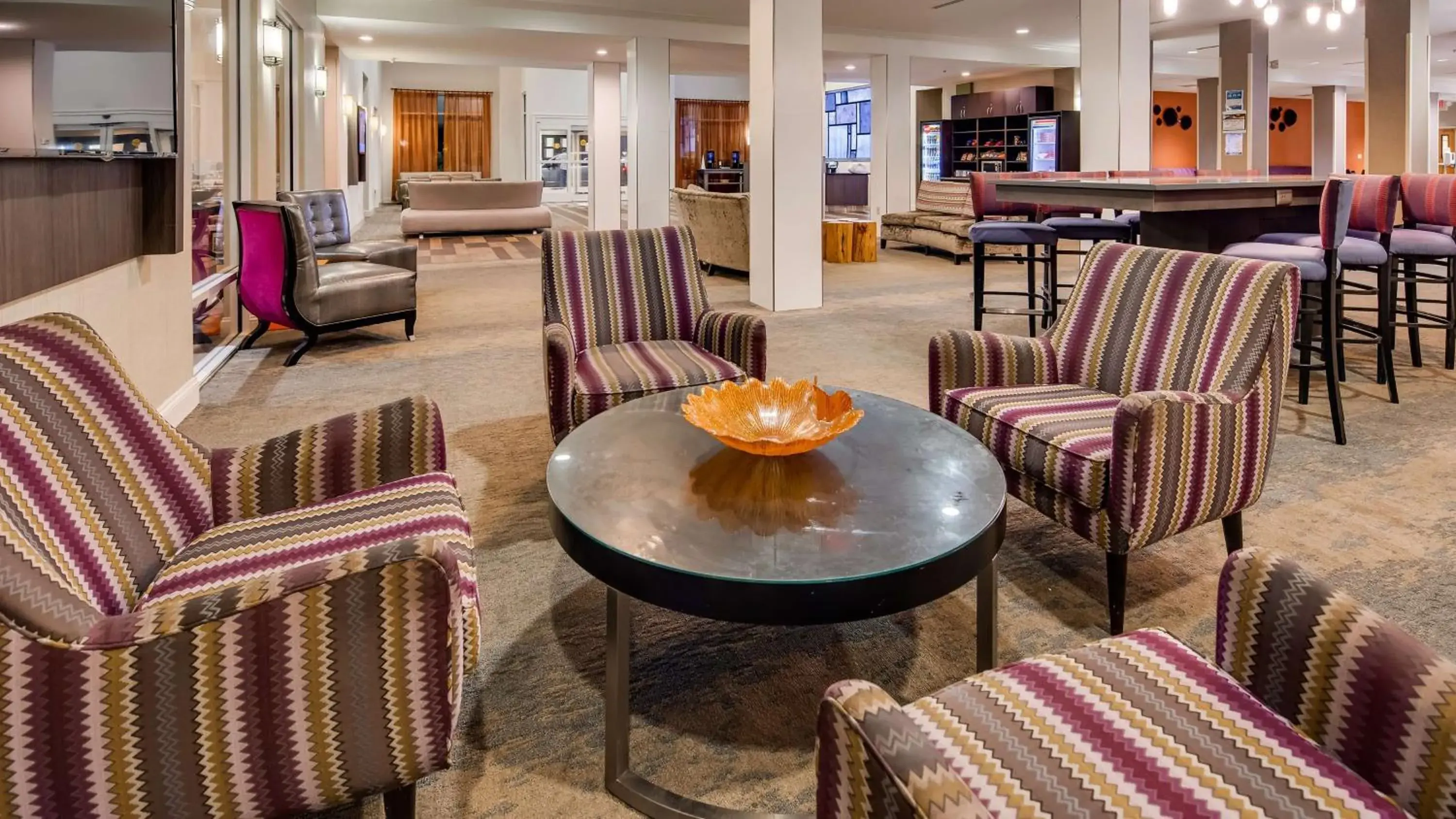 Lobby or reception in Best Western Premier I-95 Savannah Airport/ Pooler West Lobby or reception in Best Western Premier I-95 Savannah Airport/ Pooler West