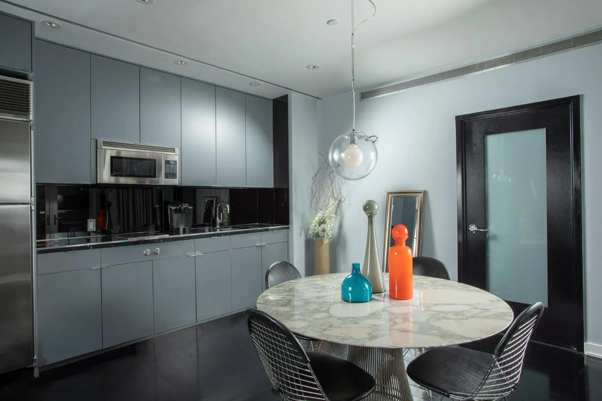 Kitchen or kitchenette in 6 Columbus Central Park Hotel