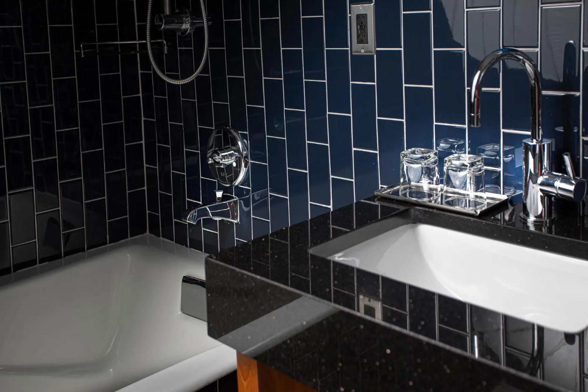 Bathroom in 6 Columbus Central Park Hotel