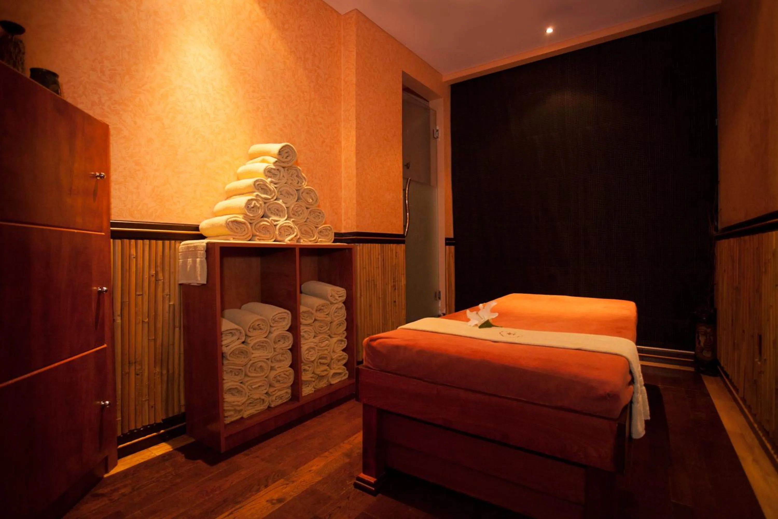 Sauna, Bed in Social Hotel