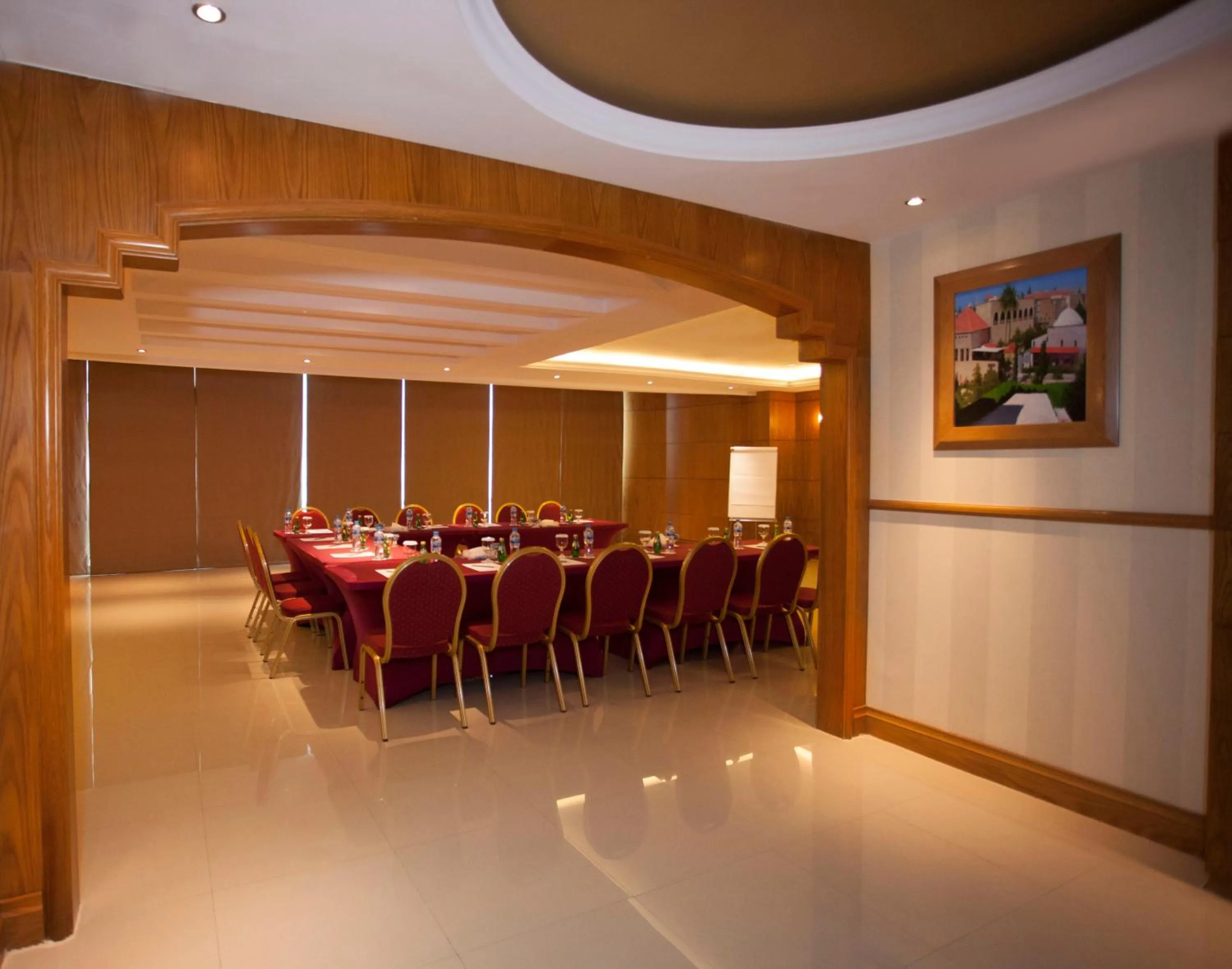 Business facilities in Social Hotel