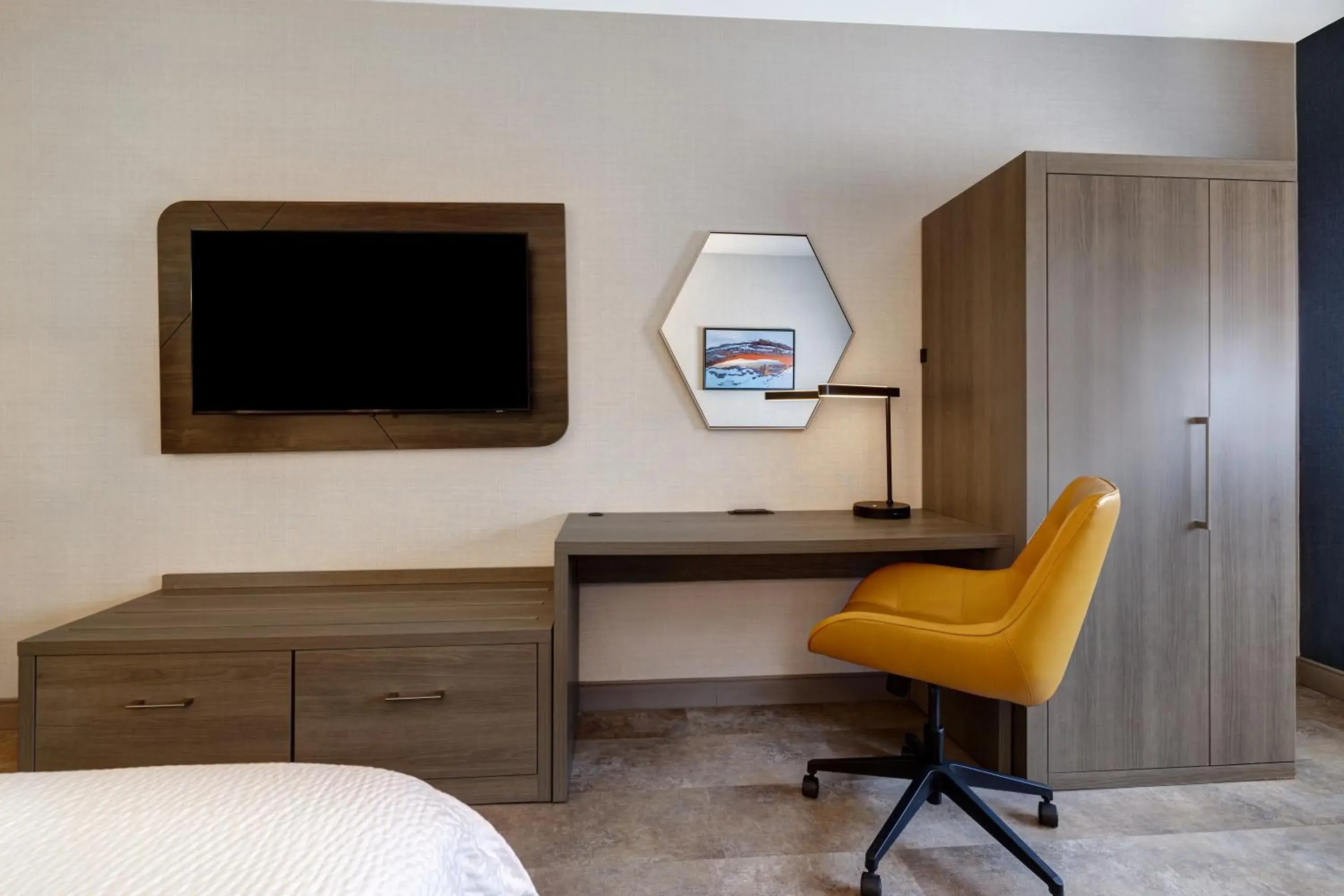 King Room - Mobility Access/Hearing Accessible in Holiday Inn Express Hotel & Suites Moab by IHG King Room - Mobility Access/Hearing Accessible in Holiday Inn Express Hotel & Suites Moab by IHG