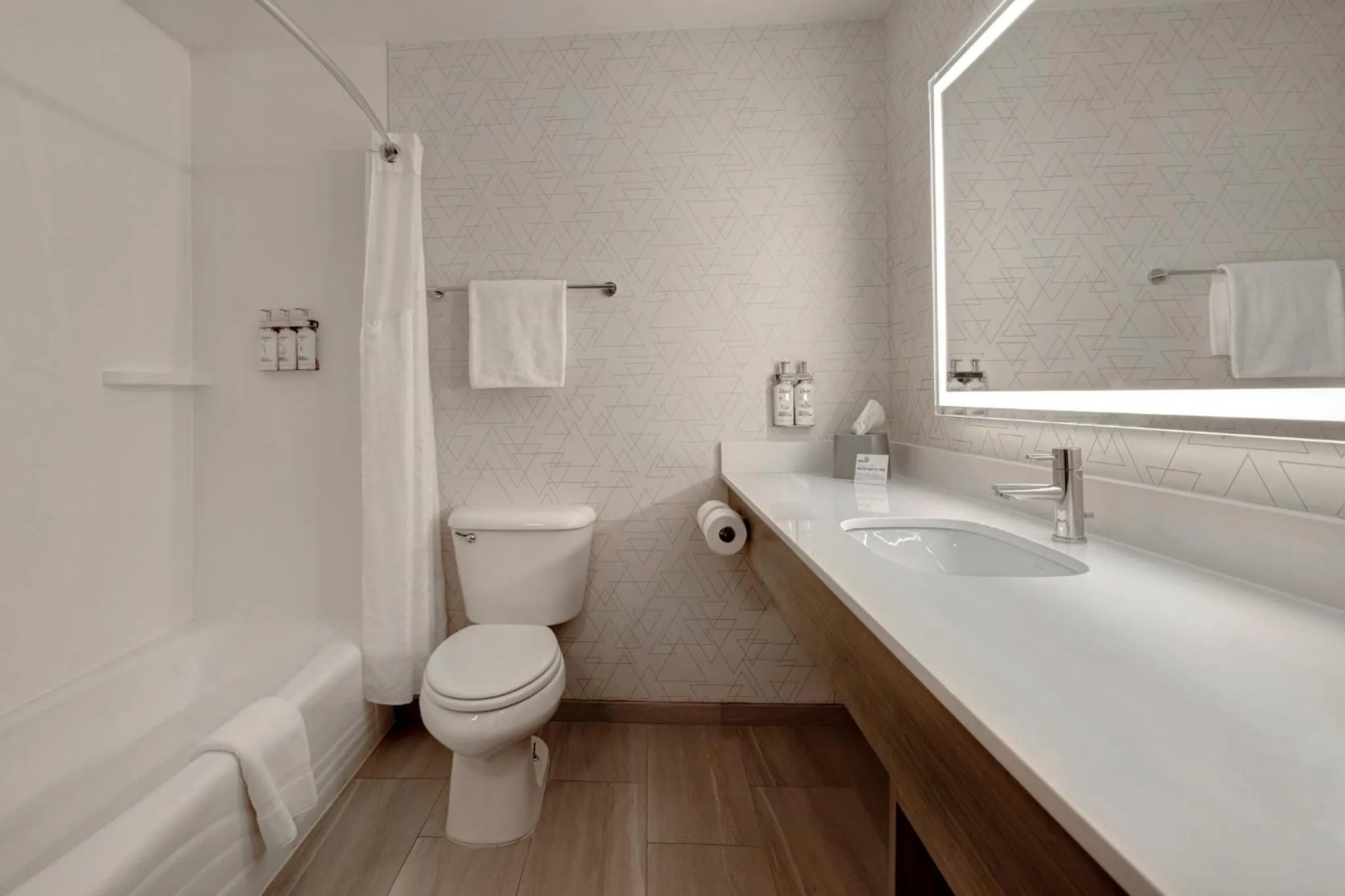 Bathroom in Holiday Inn Express Hotel & Suites Moab by IHG