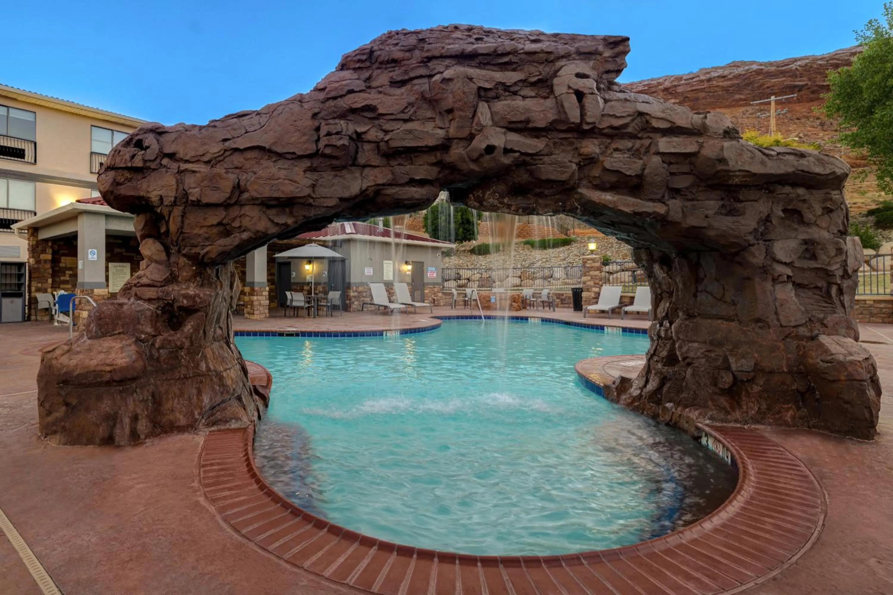 Swimming pool in Holiday Inn Express Hotel & Suites Moab by IHG