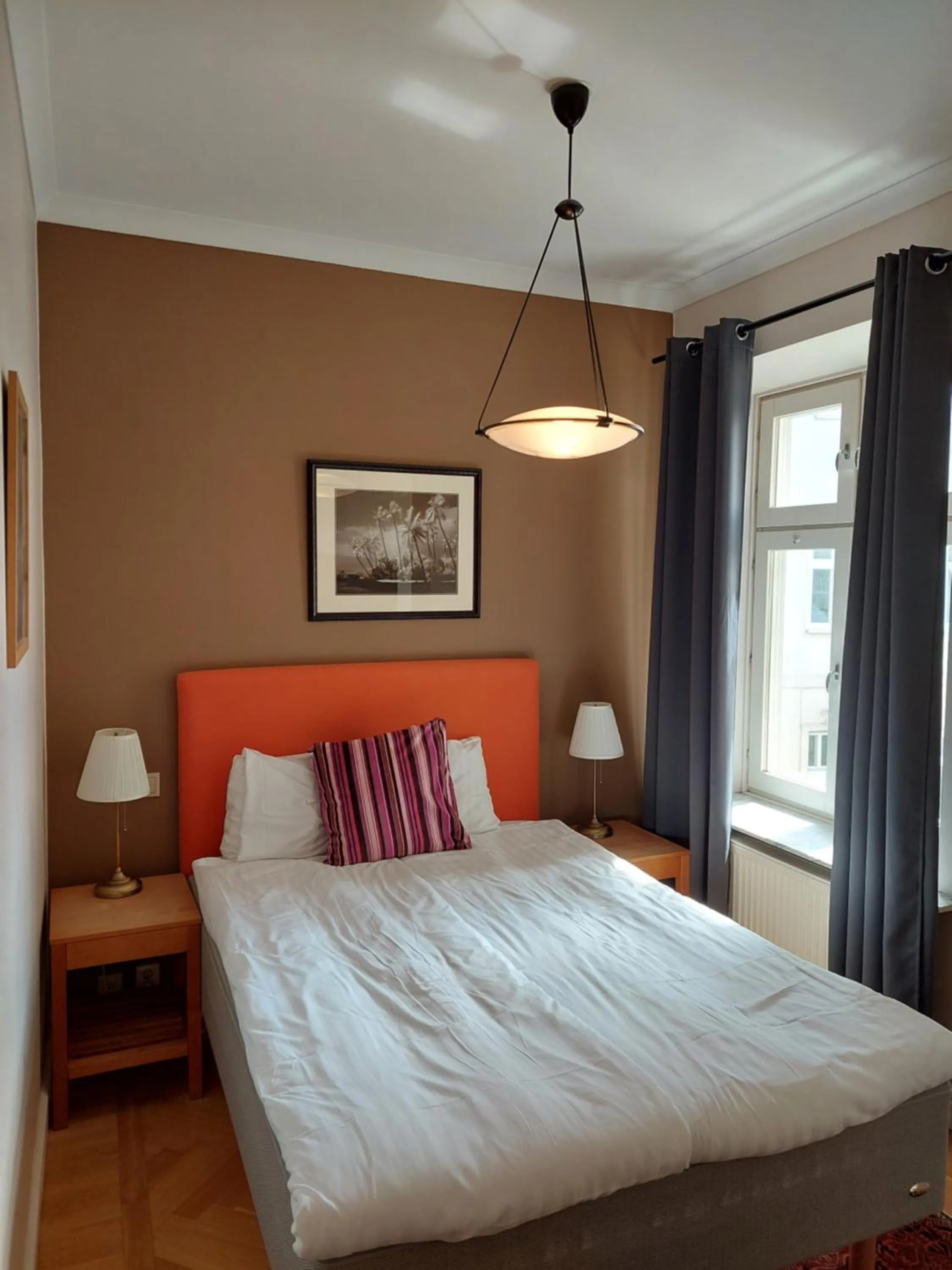 Bedroom, Bed in Hotel Bishops Arms Lund