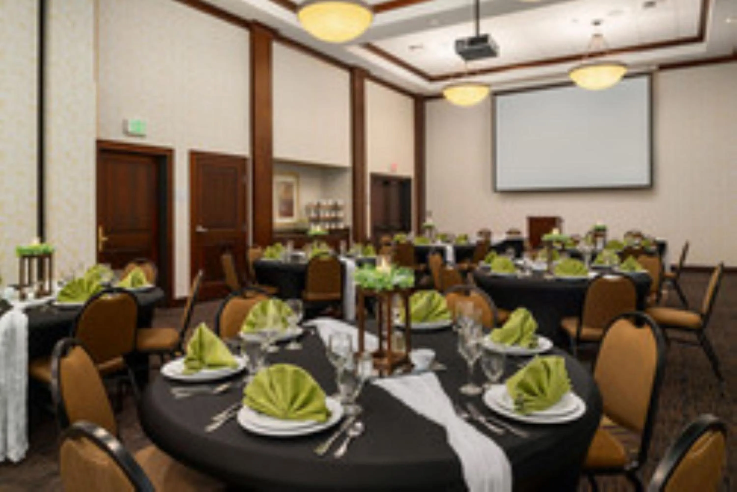 Banquet/Function facilities in Staybridge Suites Everett - Paine Field by IHG